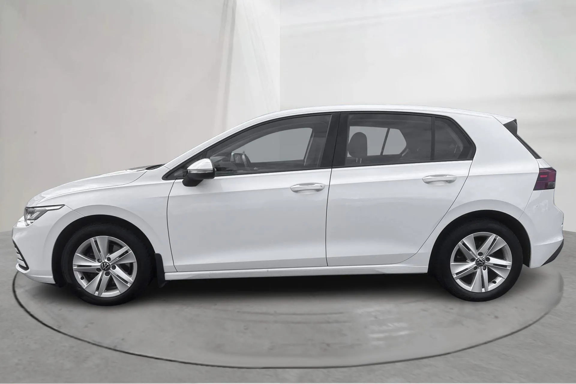 Presentation photo 2 of 15: VW Golf VIII TGI 5dr (130hk) - 139 000 km - Automatic - white - 2022