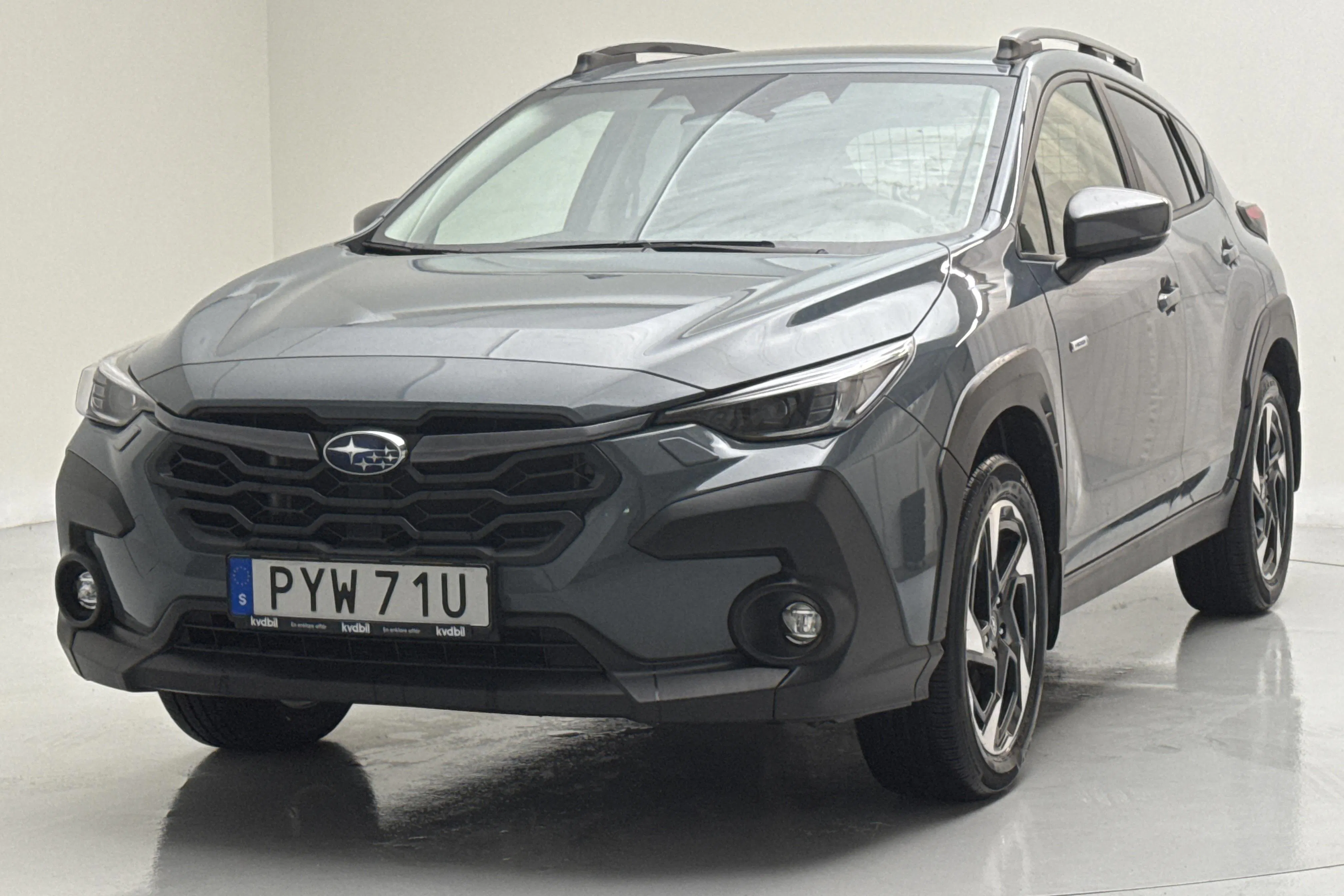 Presentation photo 1 of 17: Subaru Crosstrek 2.0 e-Boxer (136hk) - 28 130 km - Automatic - blue - 2025