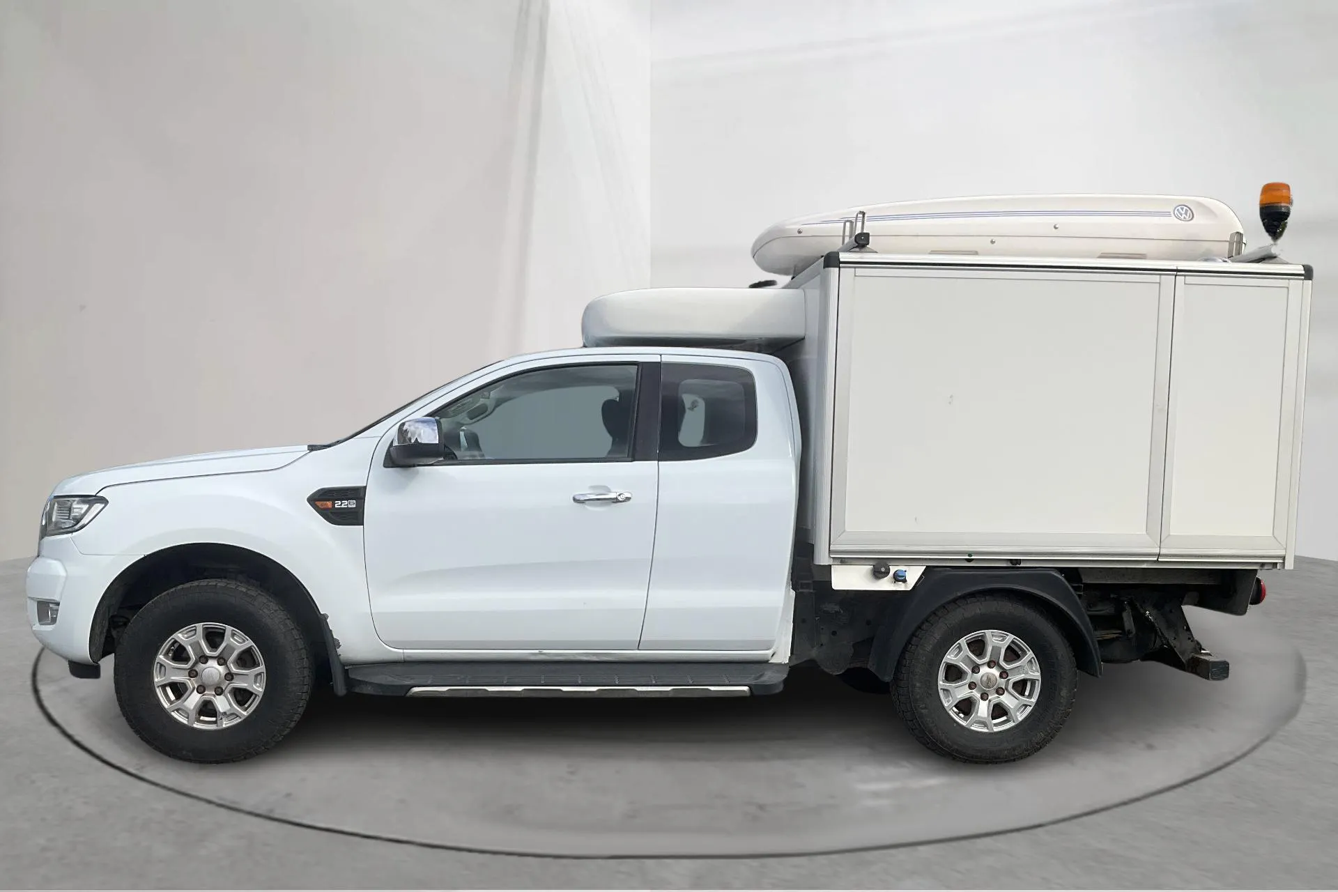 Presentationsfoto 2 av 17: Ford Ranger 2.2 TDCi 4WD (160hk) - 23 909 mil - Manuell - vit - 2017