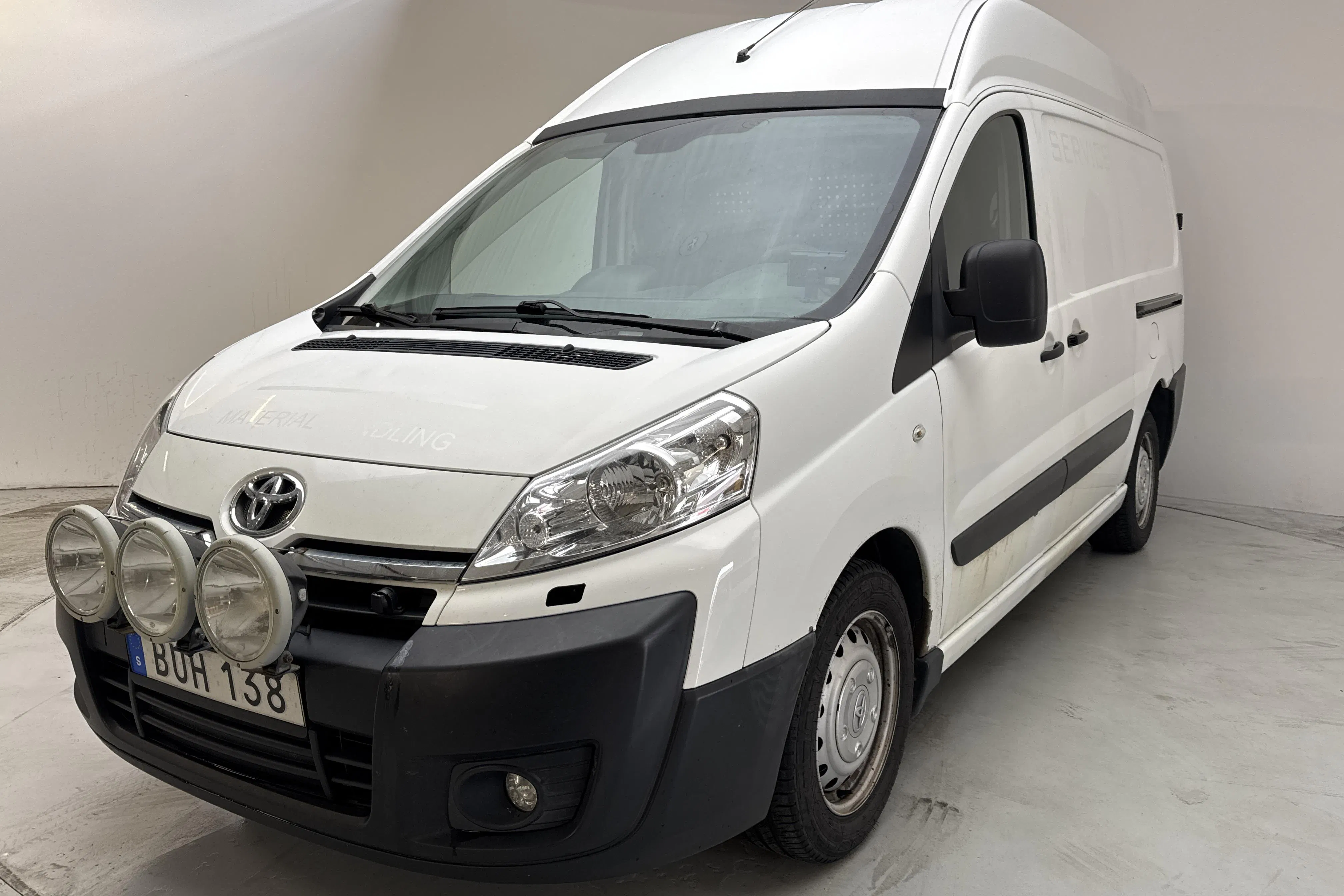 Presentation photo 1 of 12: Toyota PROACE 2.0 D-4D (163hk) - 139 660 km - Manual - white - 2014