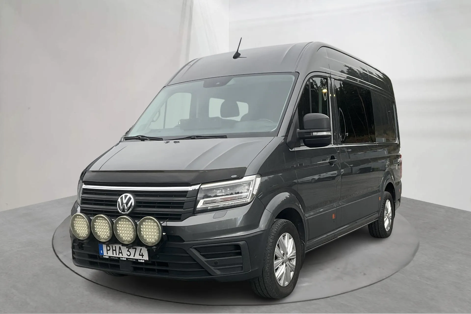 Presentation photo 1 of 16: VW Crafter 35 2.0 TDI Skåp (177hk) - 152 670 km - Automatic - dark grey - 2018