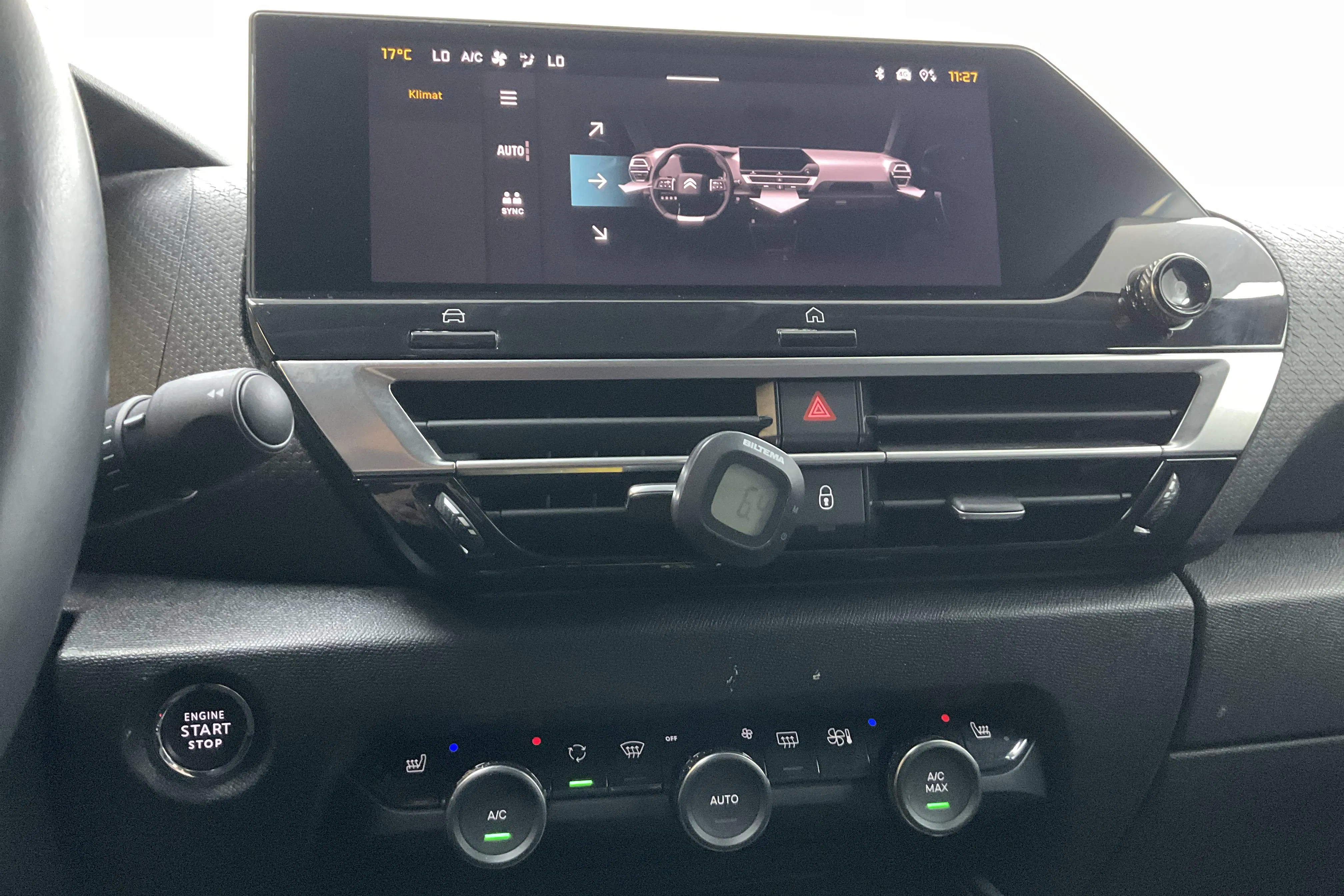 Presentationsfoto 14 av 14: Citroën C4 1.2 PureTech (130hk) - 4 476 mil - Automat - vit - 2023