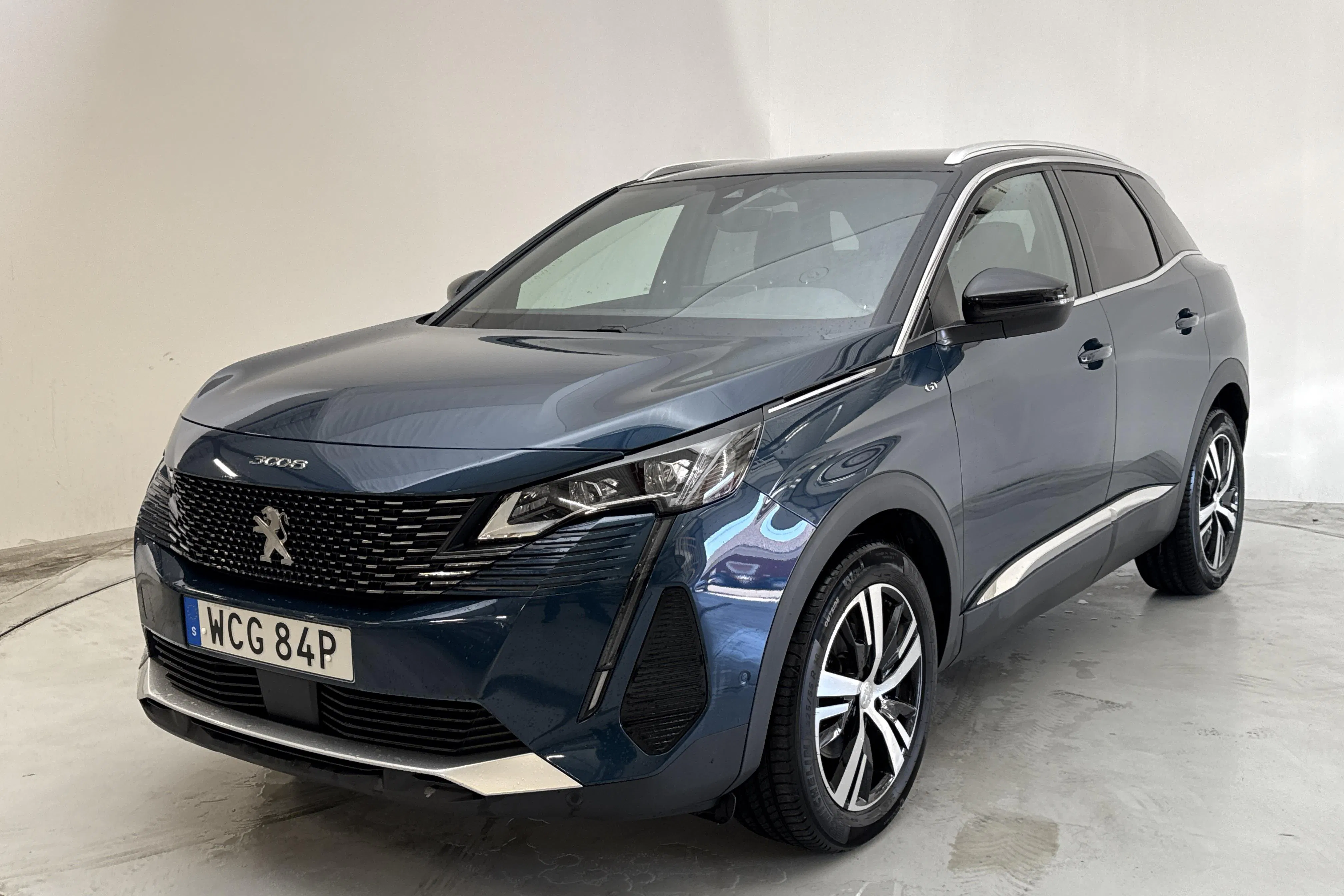 Presentationsfoto 1 av 12: Peugeot 3008 1.2 PureTech (130hk) - 5 995 mil - Automat - blå - 2023