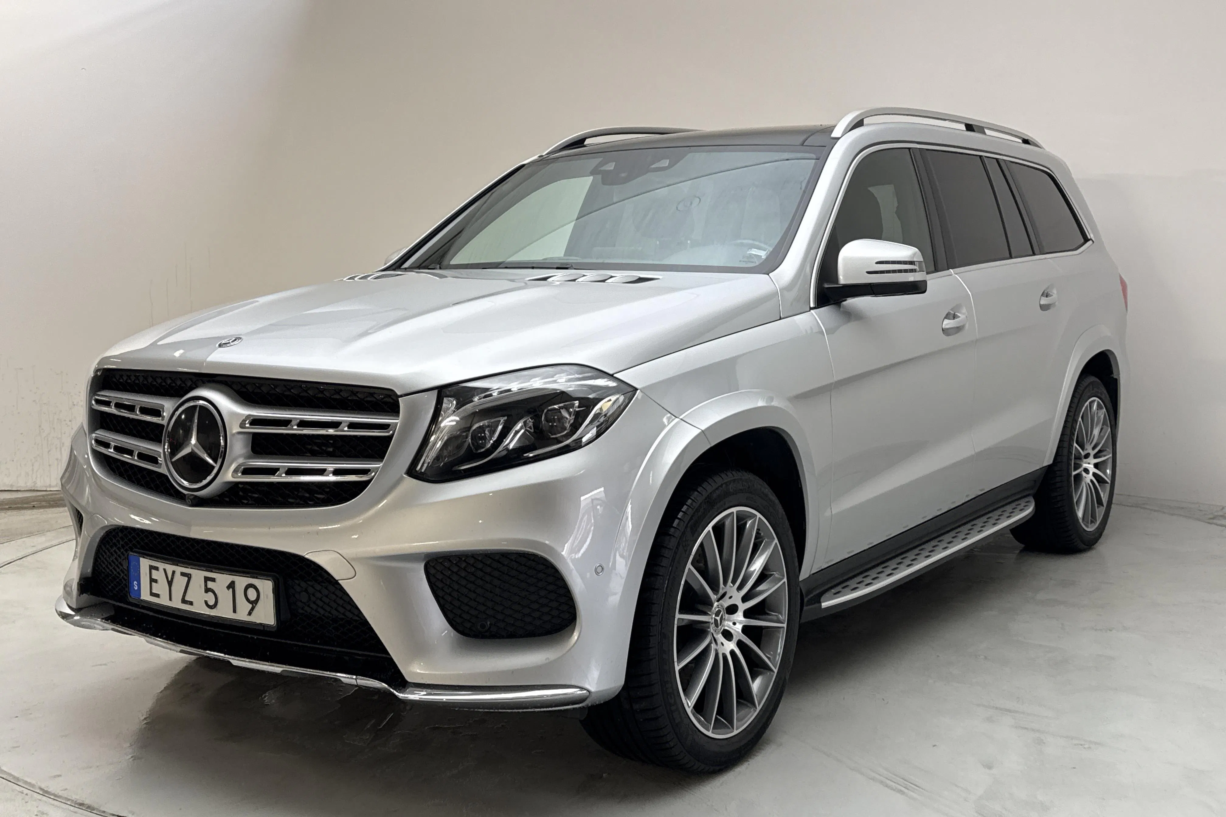 Presentation photo 1 of 22: Mercedes GLS 350 d 4MATIC X166 (258hk) - 230 440 km - Automatic - silver - 2017