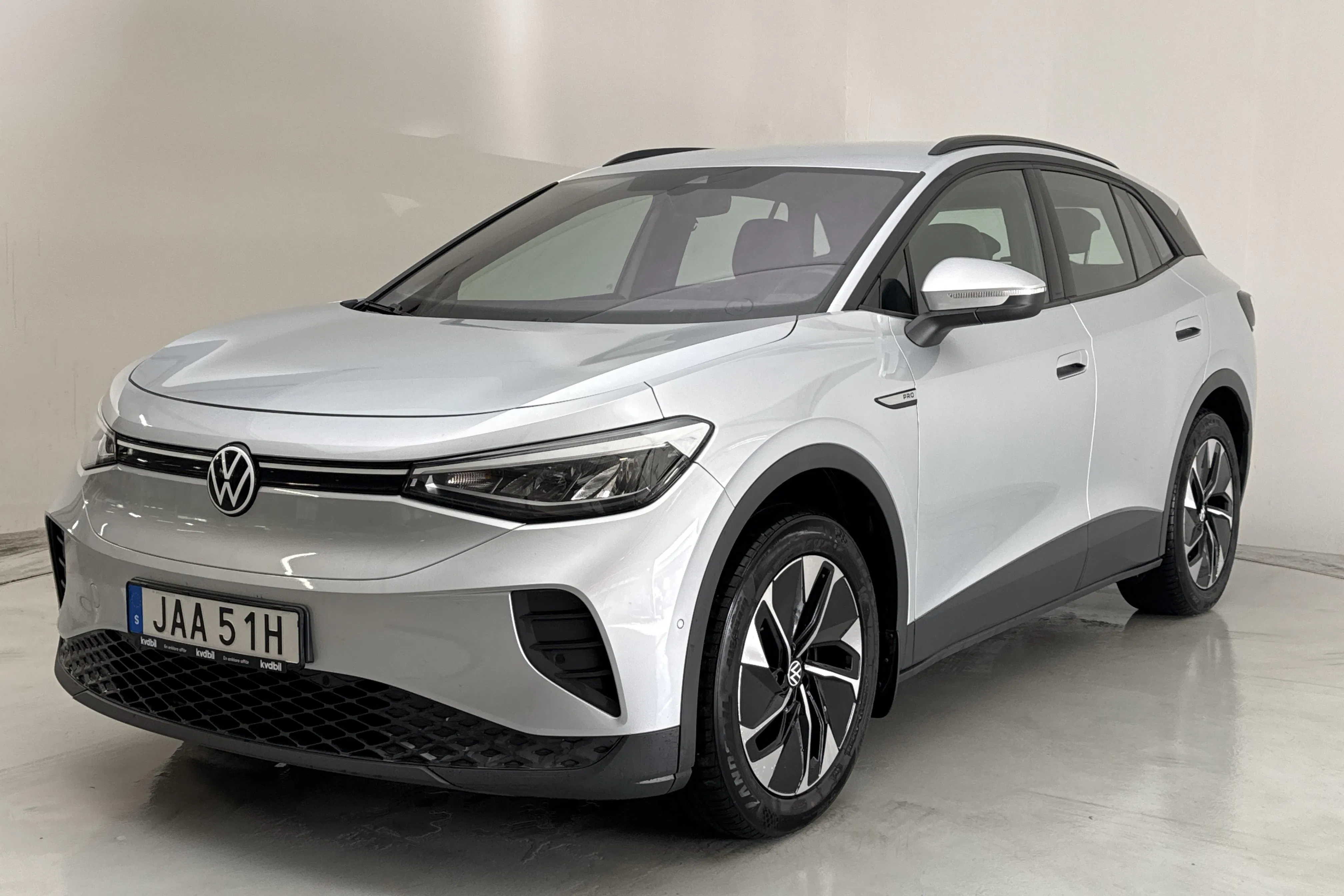 Presentation photo 1 of 18: VW ID.4 77kWh (204hk) - 117 480 km - Automatic - silver - 2022