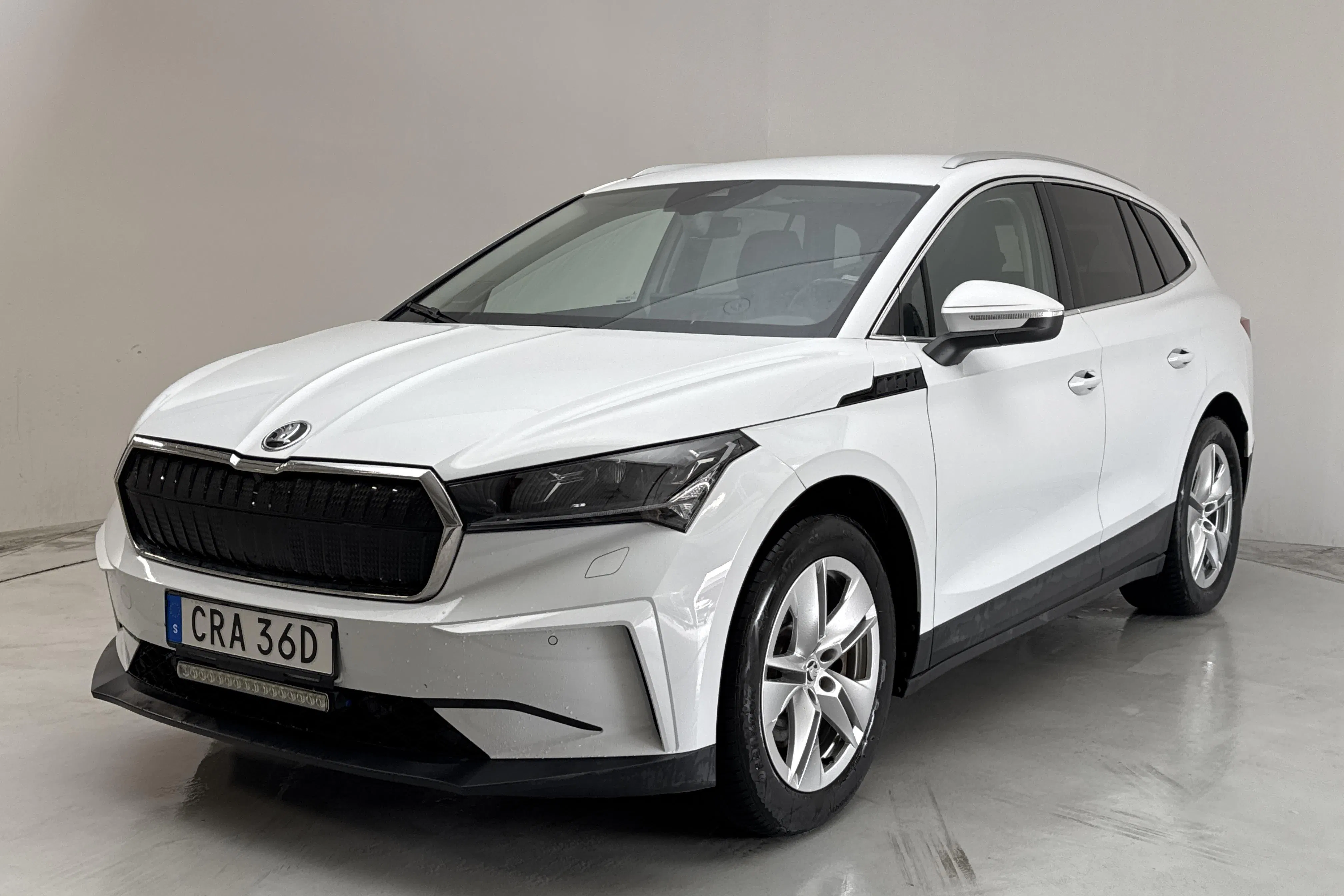 Presentationsfoto 1 av 18: Skoda Enyaq iV 80x (265hk) - 2 069 mil - Automat - vit - 2023