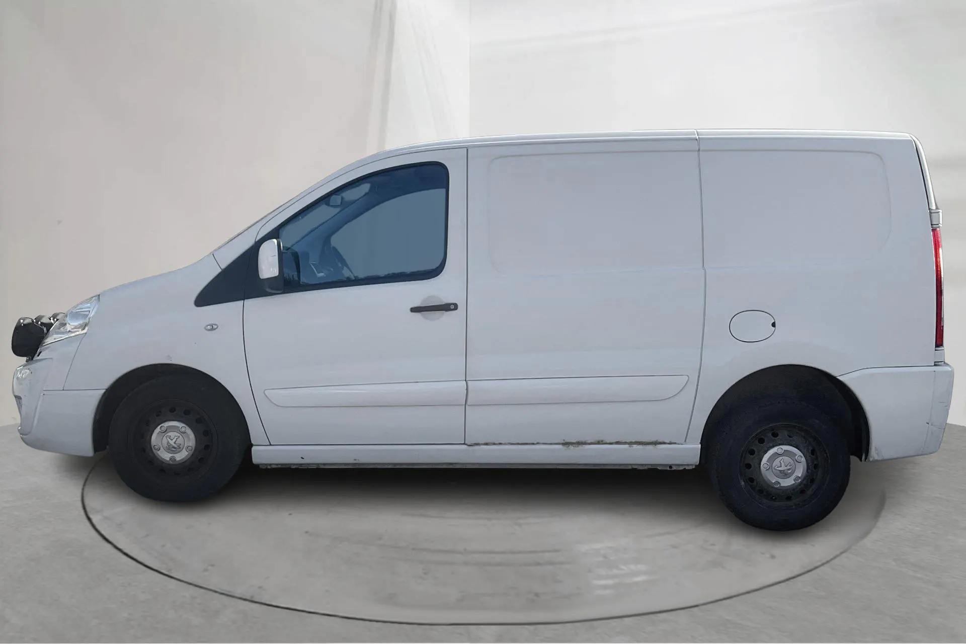 Presentation photo 2 of 13: Peugeot Expert 2.0 HDI Skåp (163hk) - 150 770 km - Automatic - white - 2014