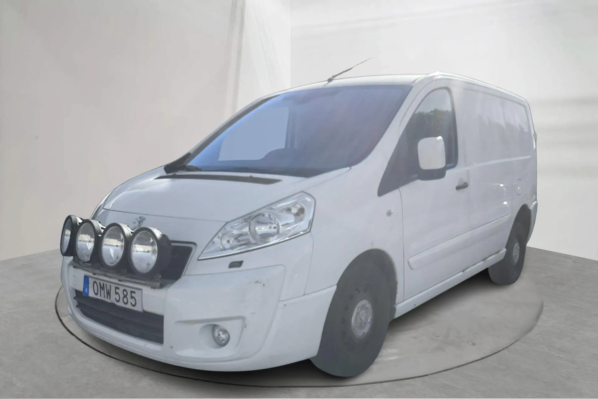 Presentation photo 1 of 13: Peugeot Expert 2.0 HDI Skåp (163hk) - 150 770 km - Automatic - white - 2014