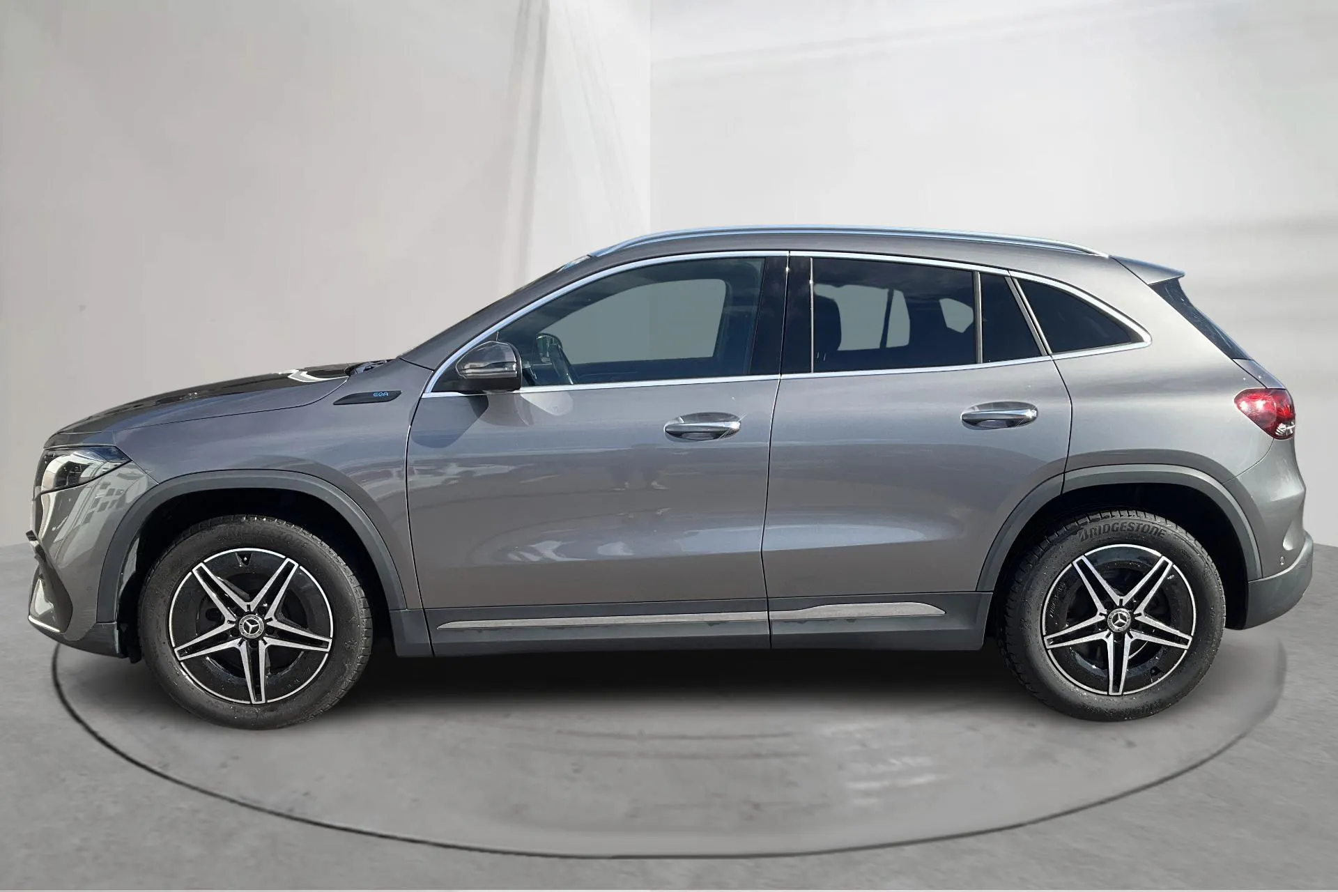 Presentation photo 2 of 20: Mercedes EQA 250 H243 (190hk) - 77 770 km - Automatic - dark grey - 2023
