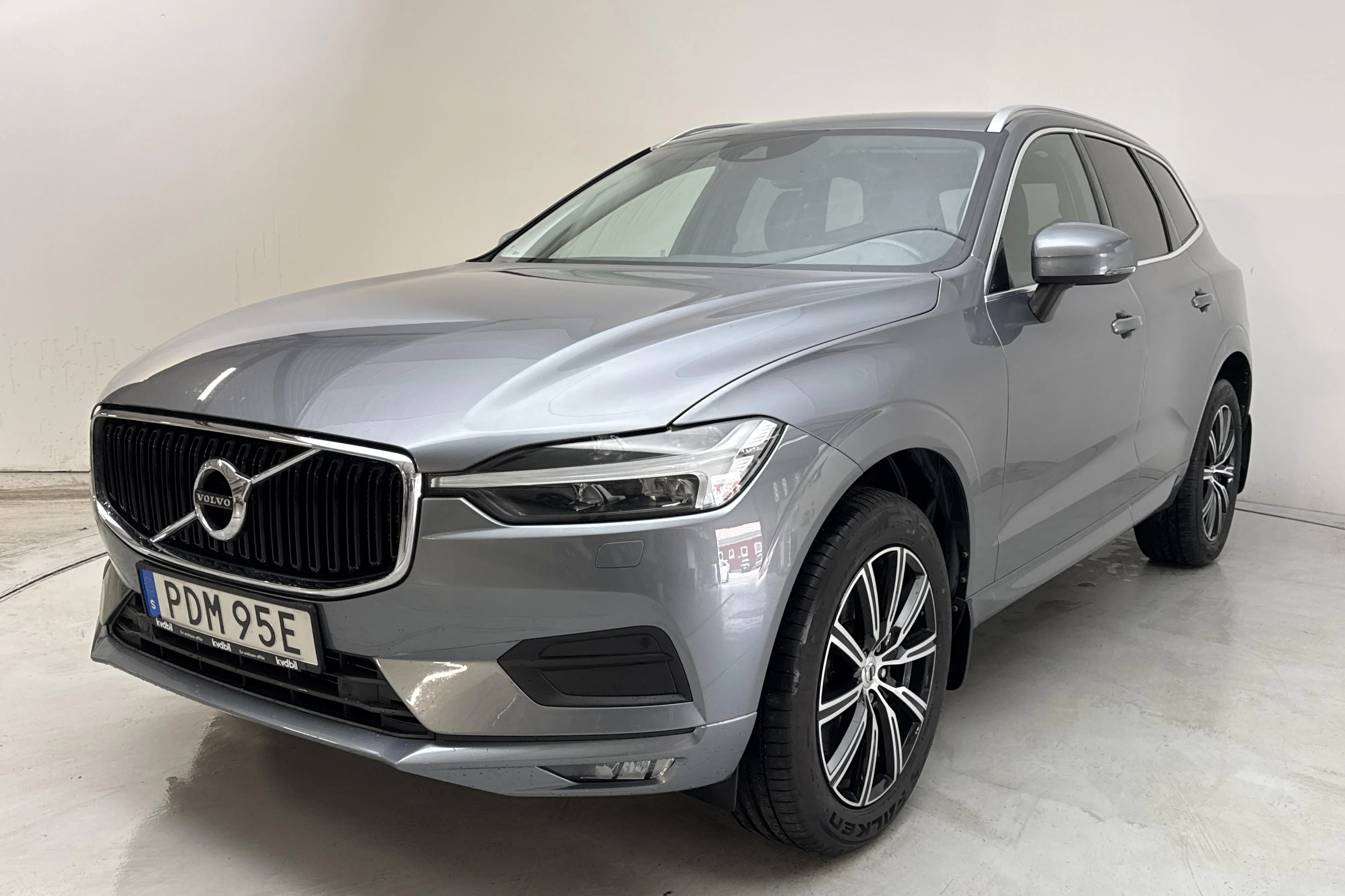 Presentation photo 1 of 15: Volvo XC60 B4 AWD Mildhybrid, Diesel (197hk) - 131 970 km - Automatic - gray - 2021
