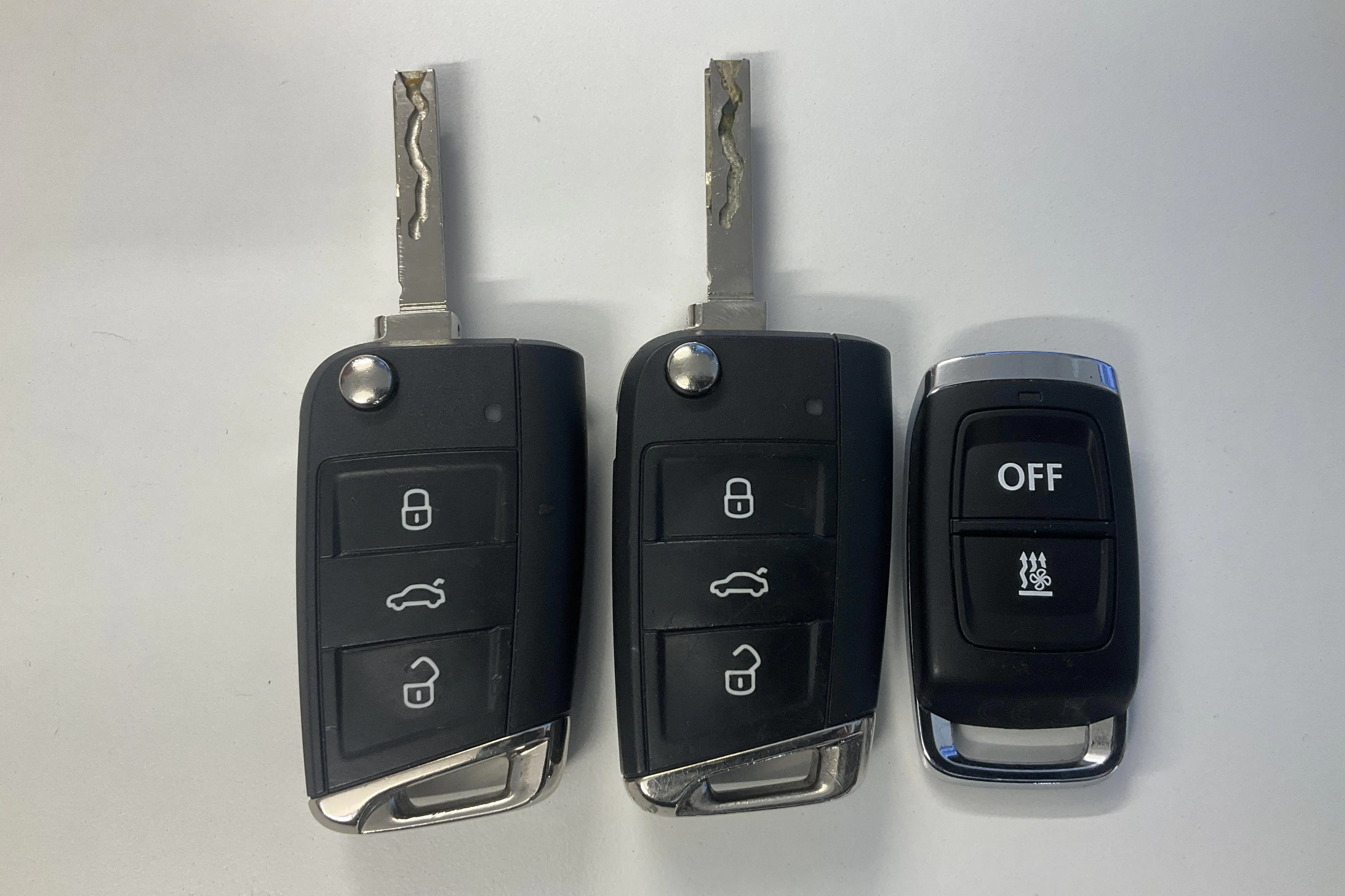 Presentationsfoto 17 av 17: VW Tiguan 2.0 TDI 4MOTION (200hk) - 6 560 mil - Automat - grå - 2022