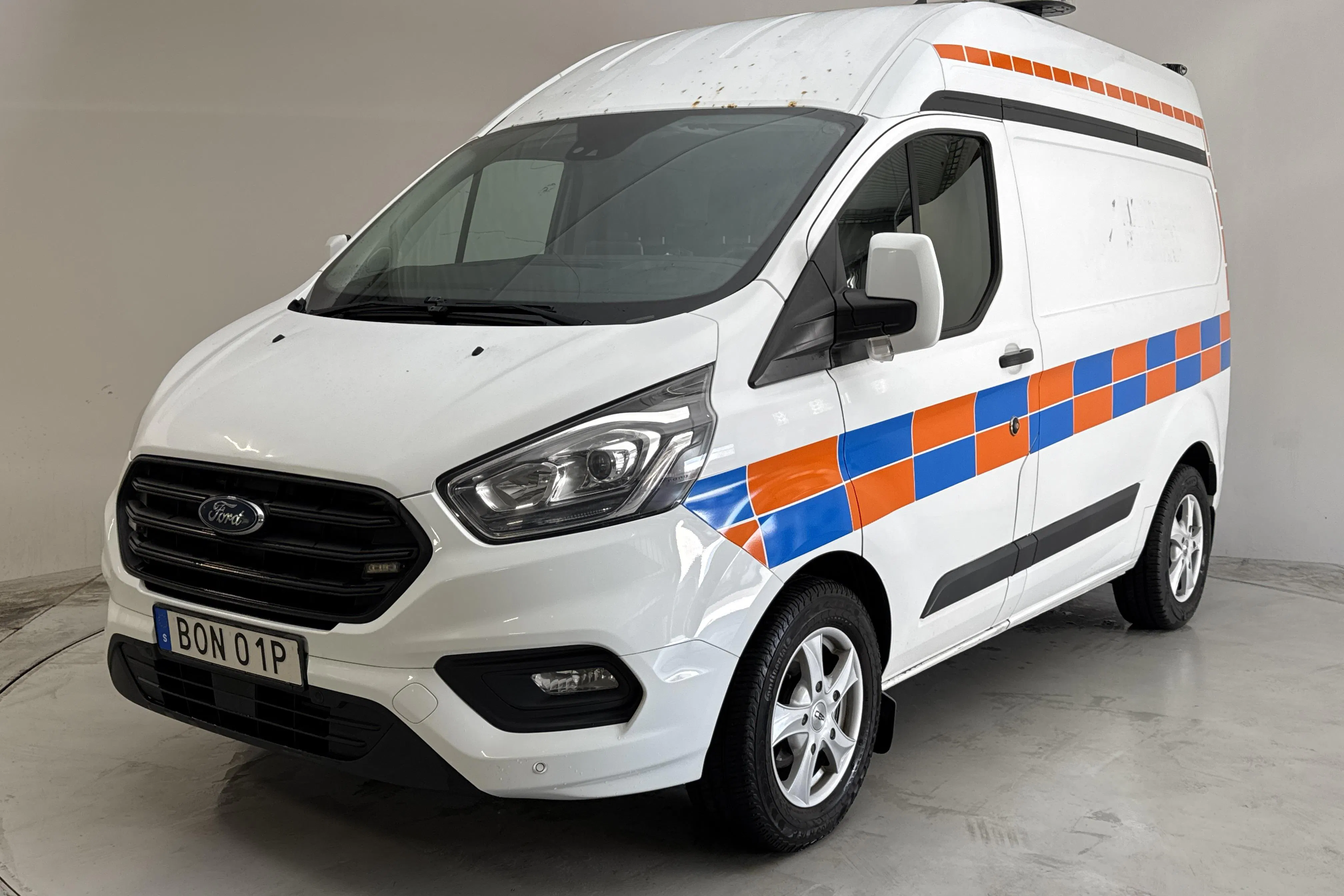 Presentationsfoto 1 av 12: Ford Transit Custom 300 (170hk) - 14 099 mil - Automat - vit - 2019