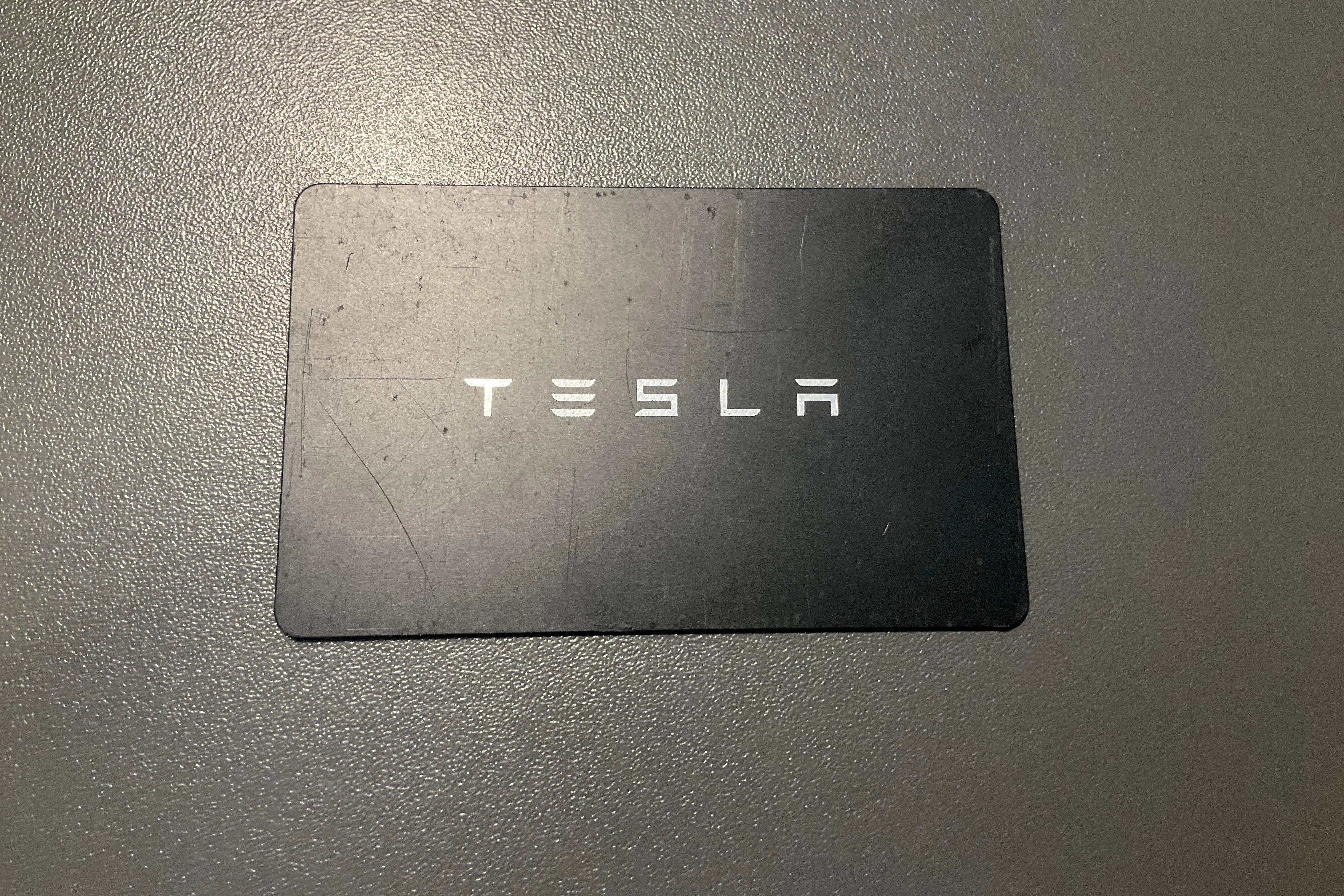 Presentation photo 22 of 22: Tesla Model Y Long Range Dual Motor AWD - 97 000 km - Automatic - red - 2023