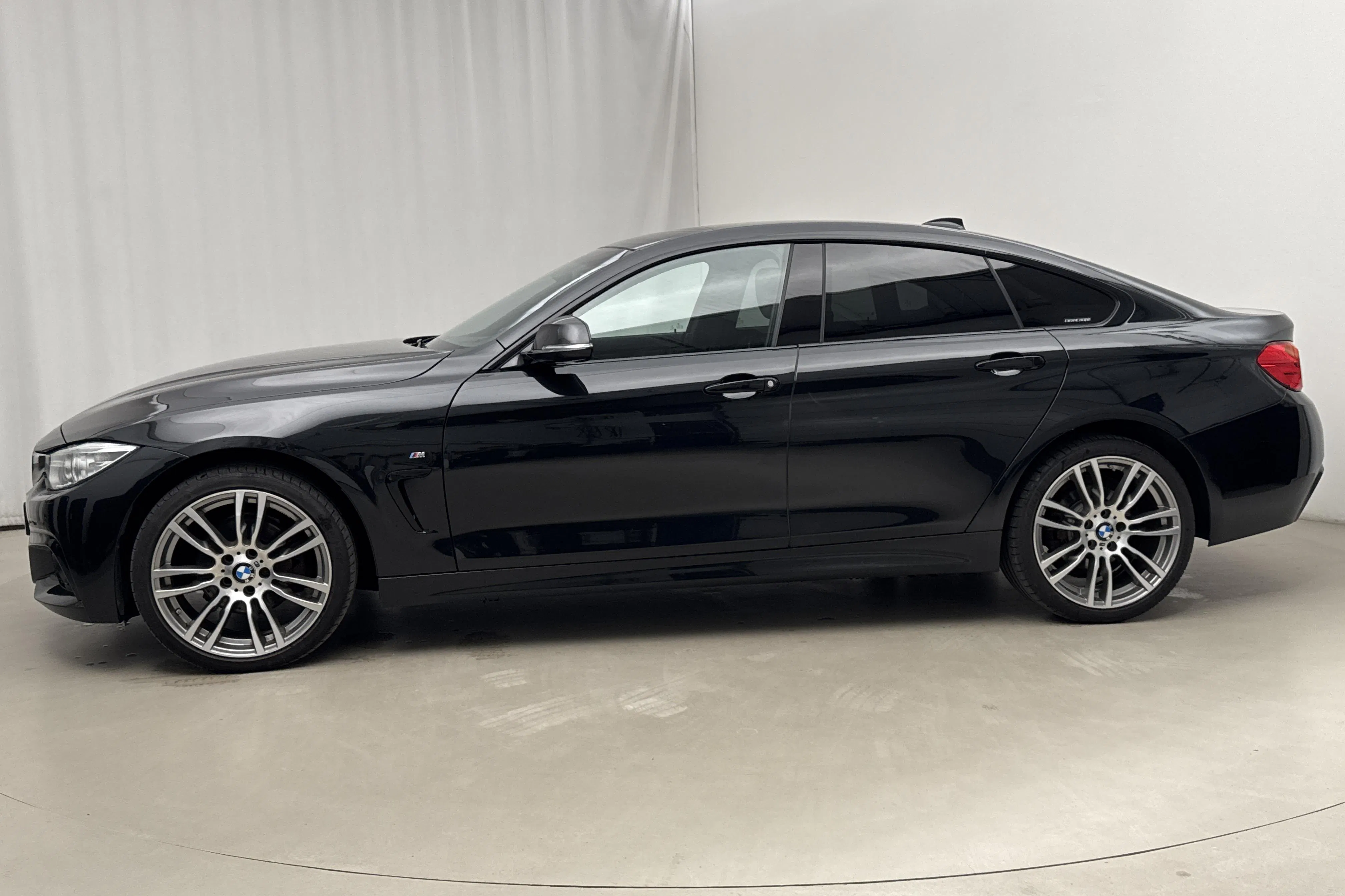 Presentationsfoto 2 av 18: BMW 420d xDrive Gran Coupé, F36 (190hk) - 18 962 mil - Automat - svart - 2015