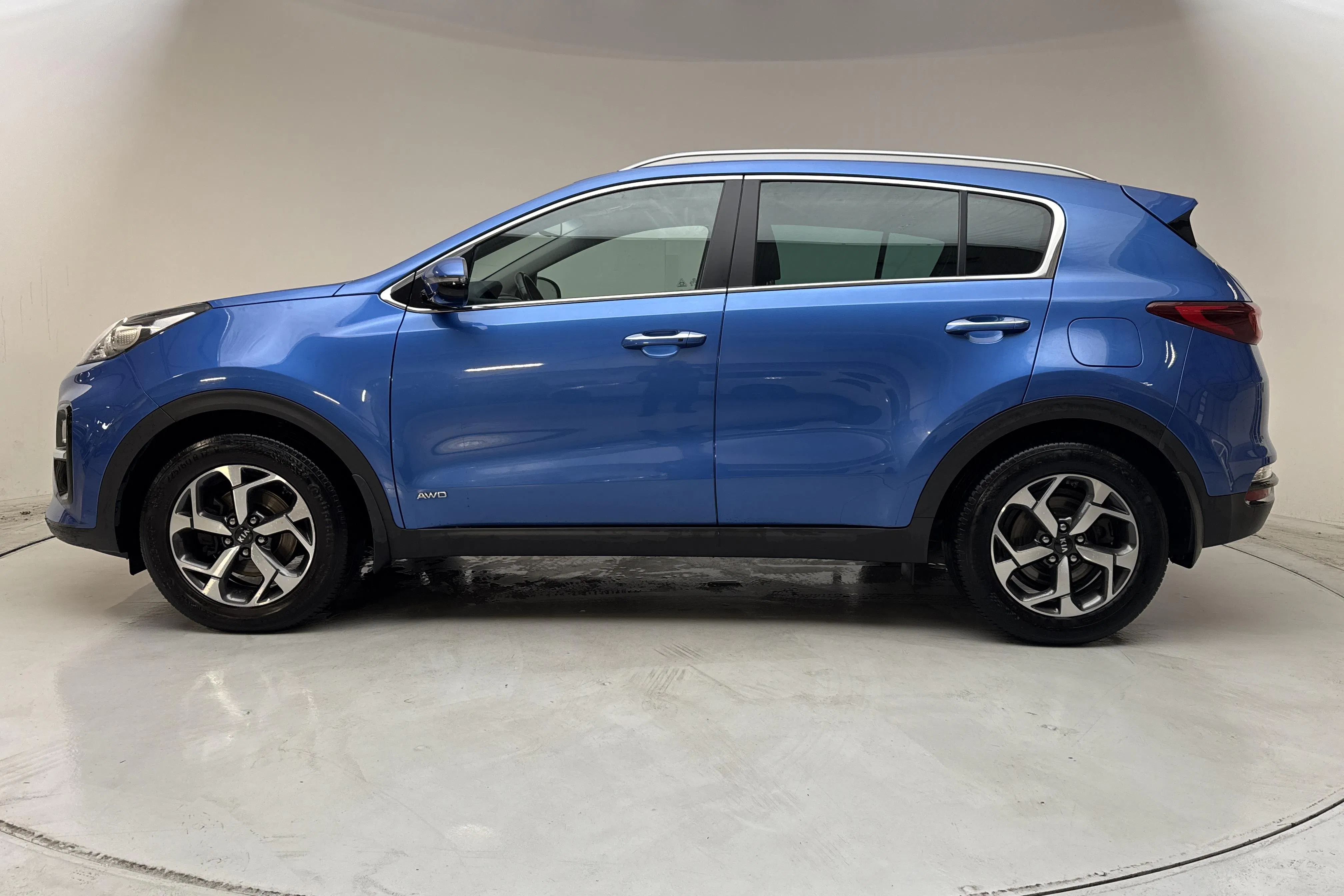 Presentationsfoto 2 av 14: KIA Sportage 1.6 CRDi AWD (136hk) - 12 278 mil - Automat - blå - 2019