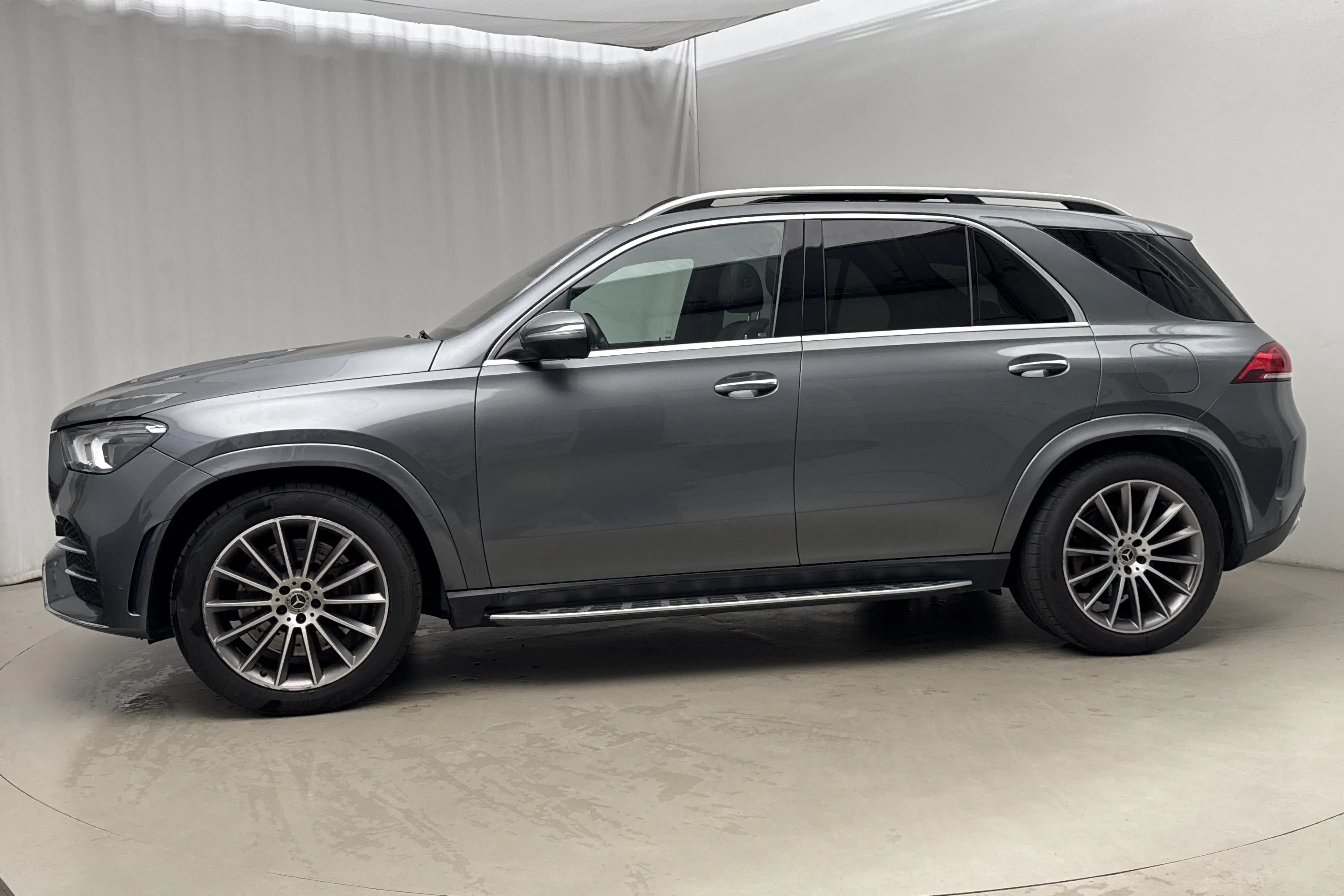 Presentation photo 2 of 25: Mercedes GLE 350 de 4MATIC V167 (306hk) - 162 180 km - Automatic - gray - 2022