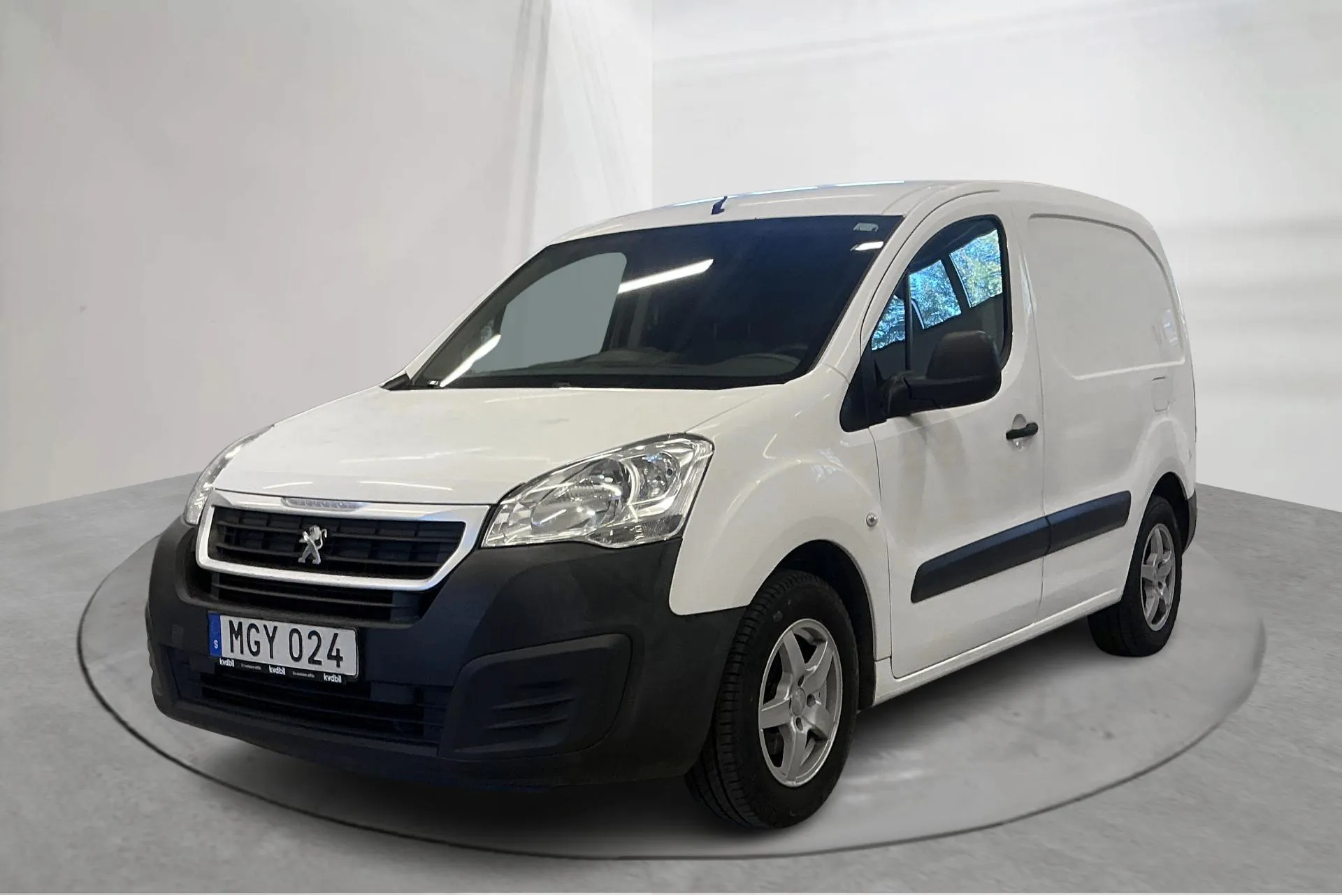 Presentationsfoto 1 av 14: Peugeot Partner 1.6 HDI Skåp (75hk) - 20 091 mil - Manuell - vit - 2016