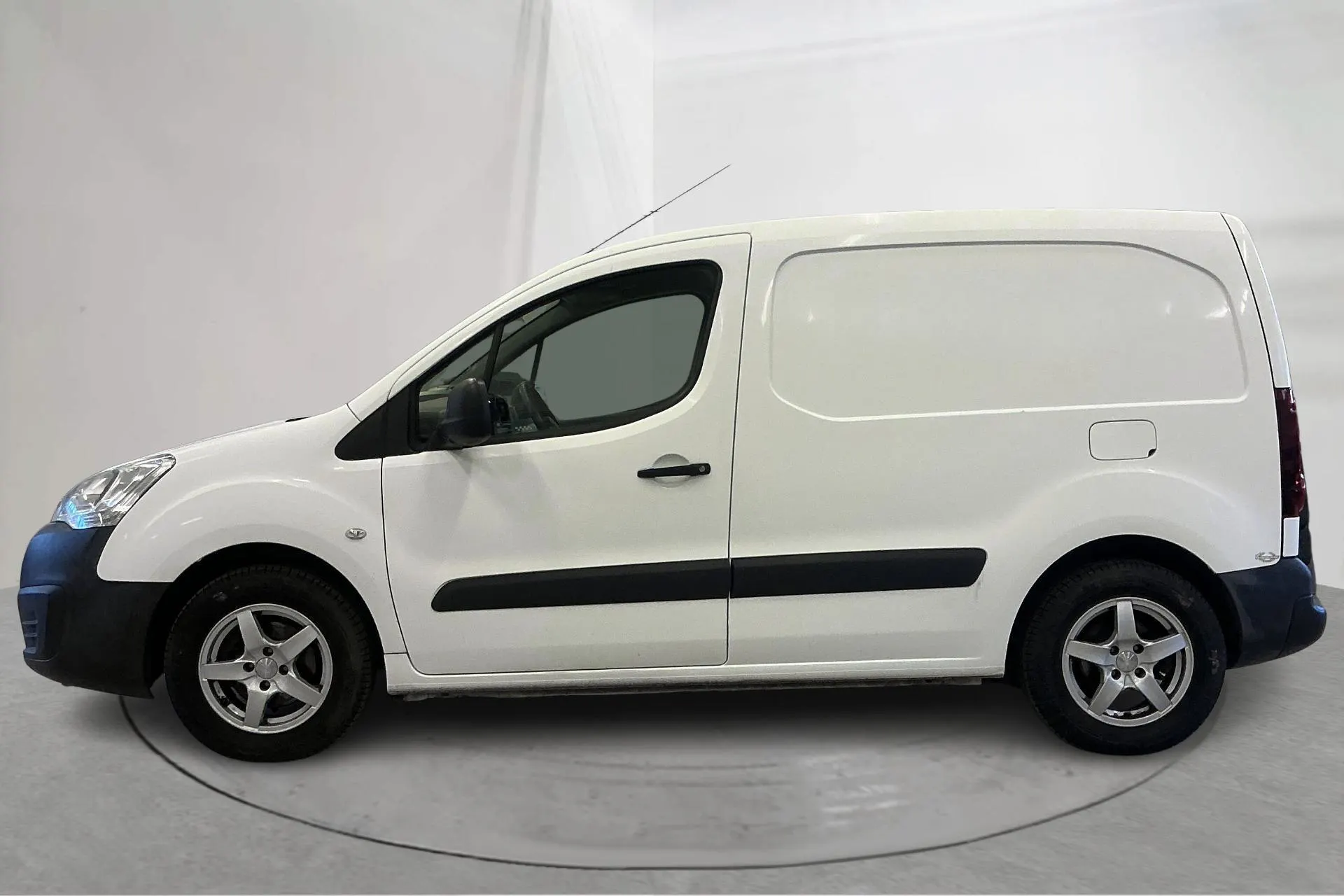 Peugeot Partner 1.6 HDI Skåp (75hk) på auktion i Bromölla hos Kvdbil