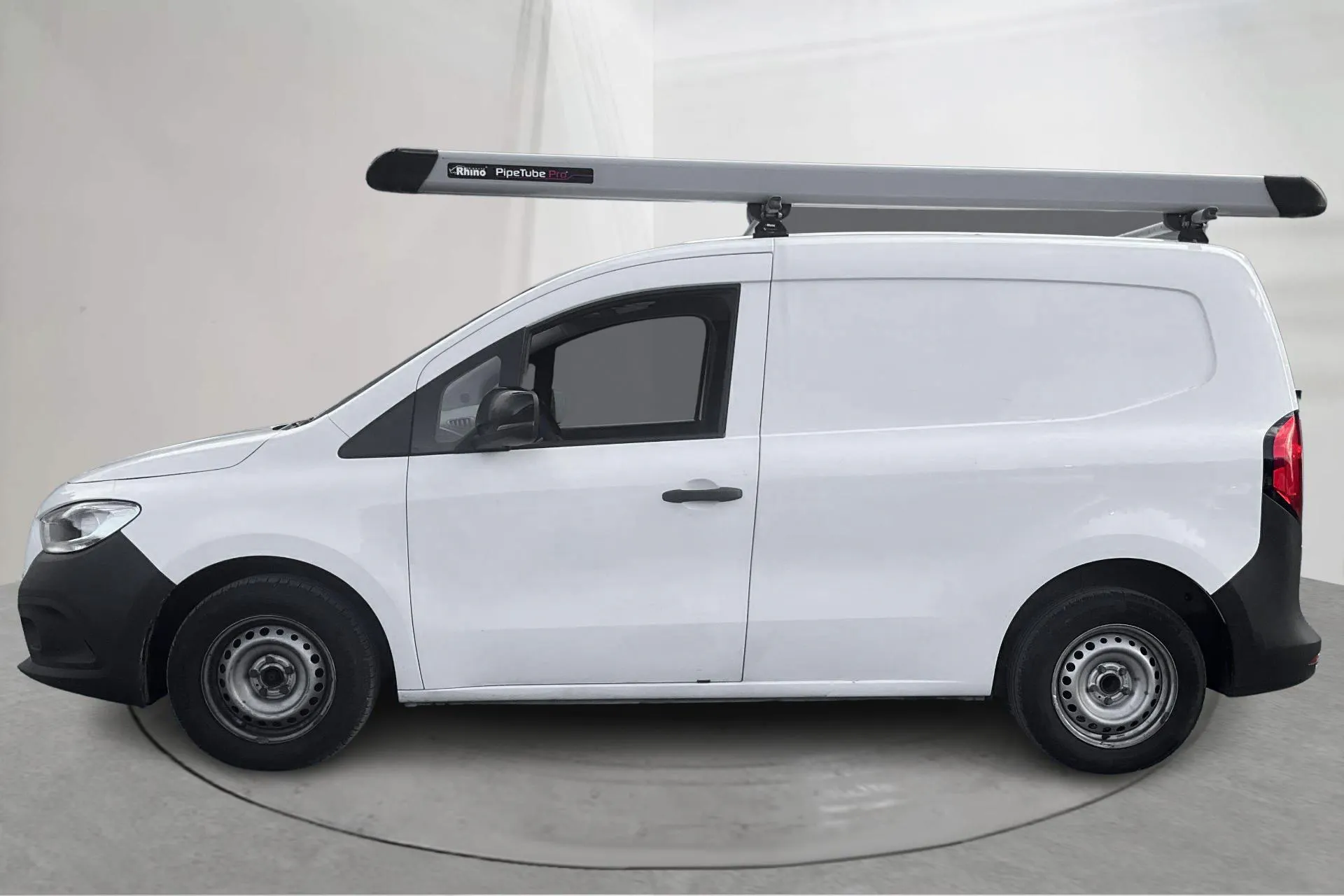 Presentationsfoto 2 av 17: Mercedes Citan 110 1.5 CDI (95hk) - 13 997 mil - Manuell - vit - 2022