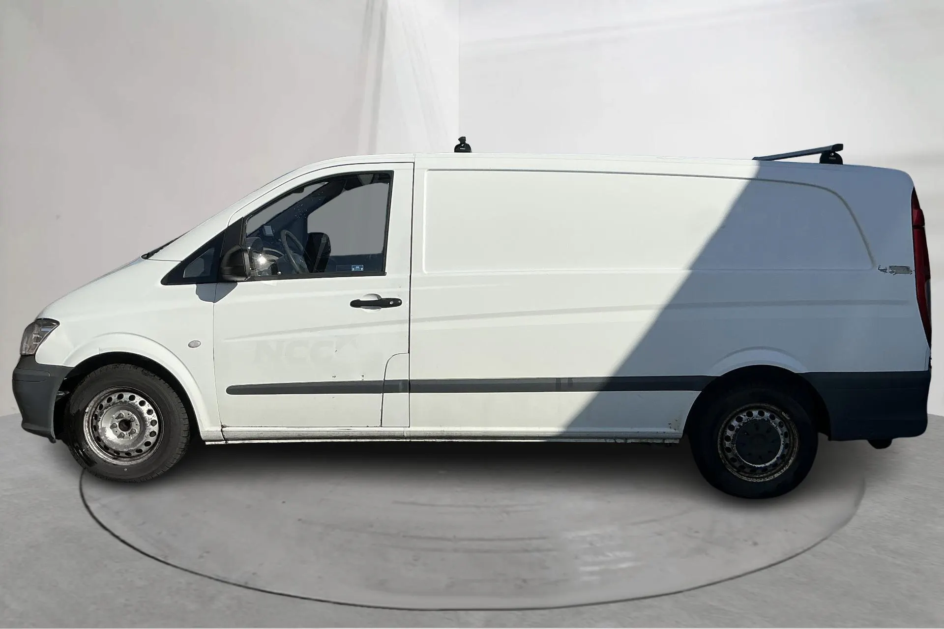 Presentationsfoto 2 av 11: Mercedes Vito 113 CDI W639 (136hk) - 18 291 mil - Manuell - vit - 2011