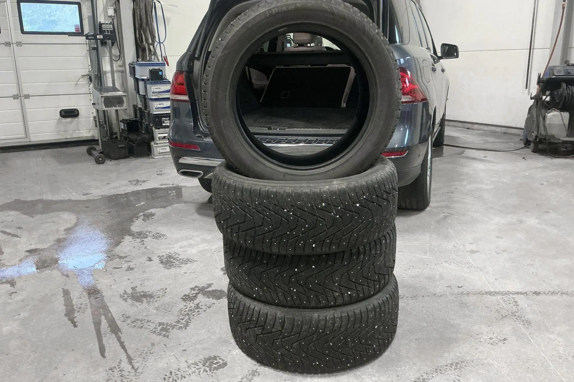 Presentation photo 16 of 16: Mercedes GLE 350 d 4MATIC W166 (258hk) - 230 810 km - Automatic - gray - 2016
