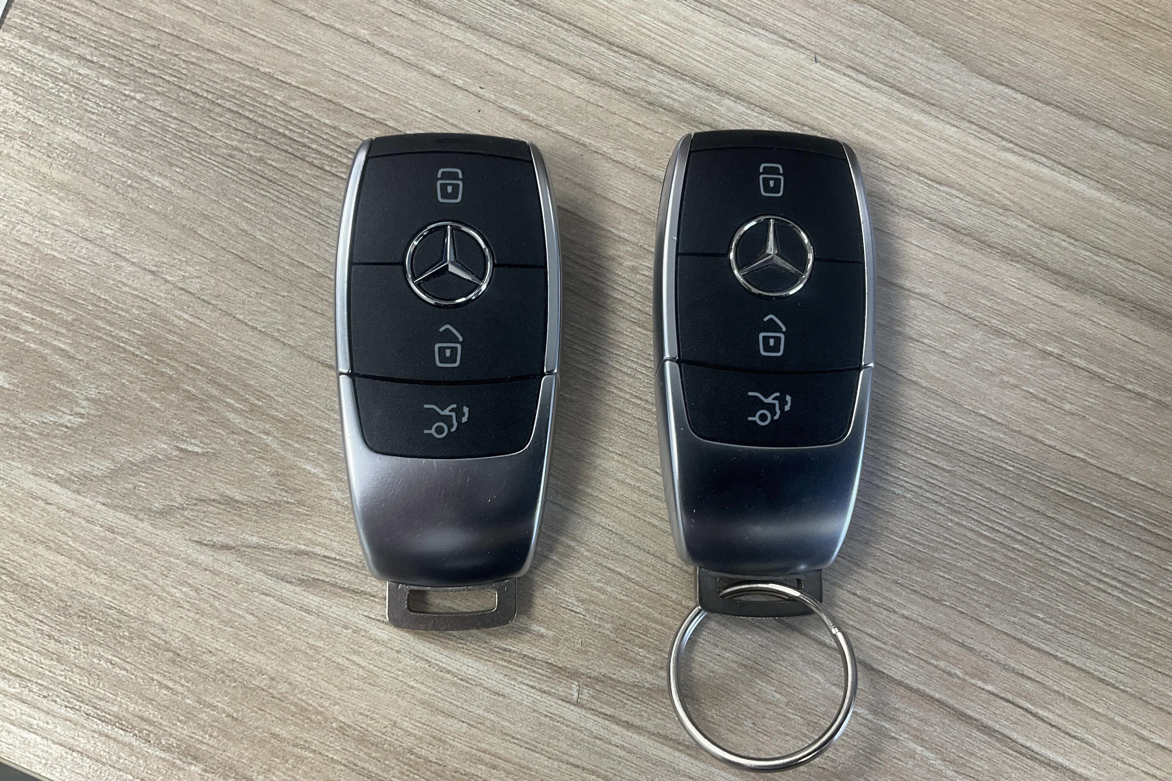 Presentation photo 16 of 16: Mercedes CLA 200 Shooting Brake X118 (163hk) - 58 180 km - Automatic - dark grey - 2023
