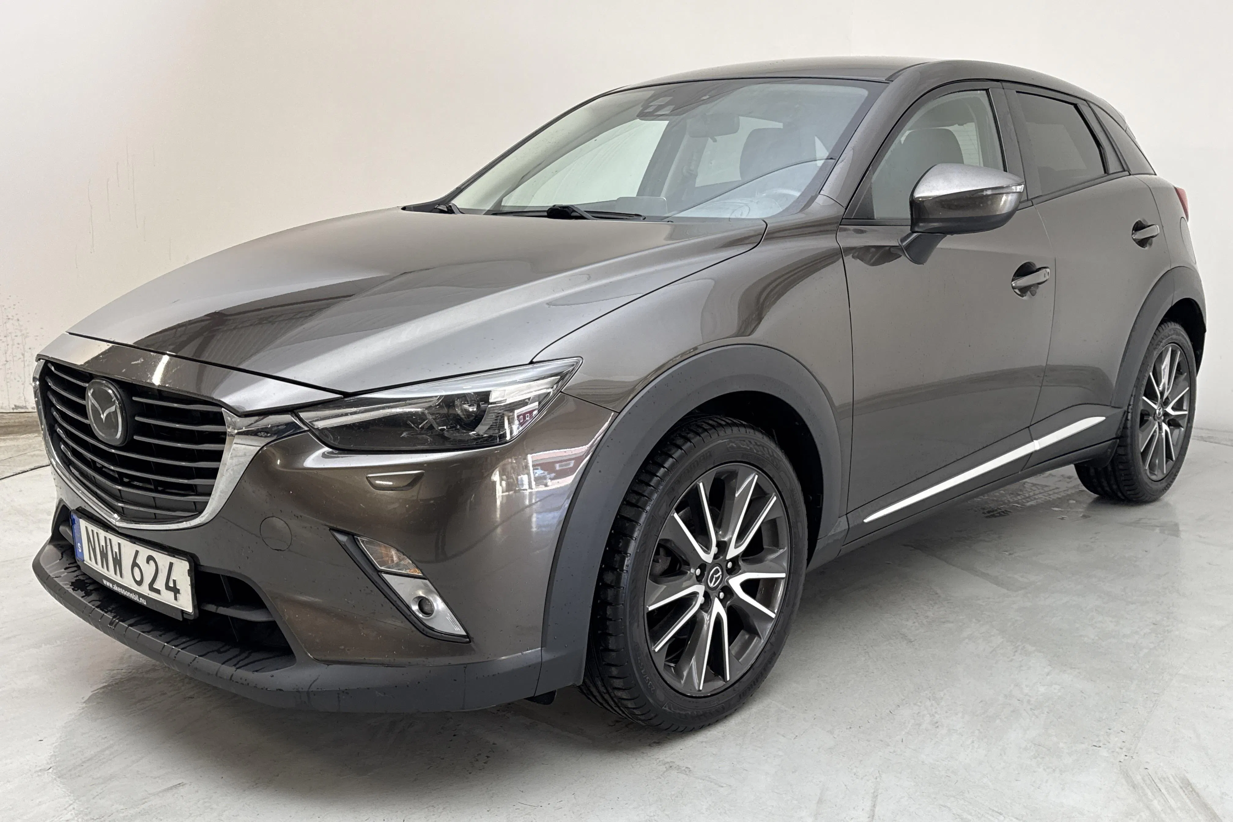 Presentation photo 1 of 14: Mazda CX-3 2.0 2WD (120hk) - 213 350 km - Manual - brown - 2016
