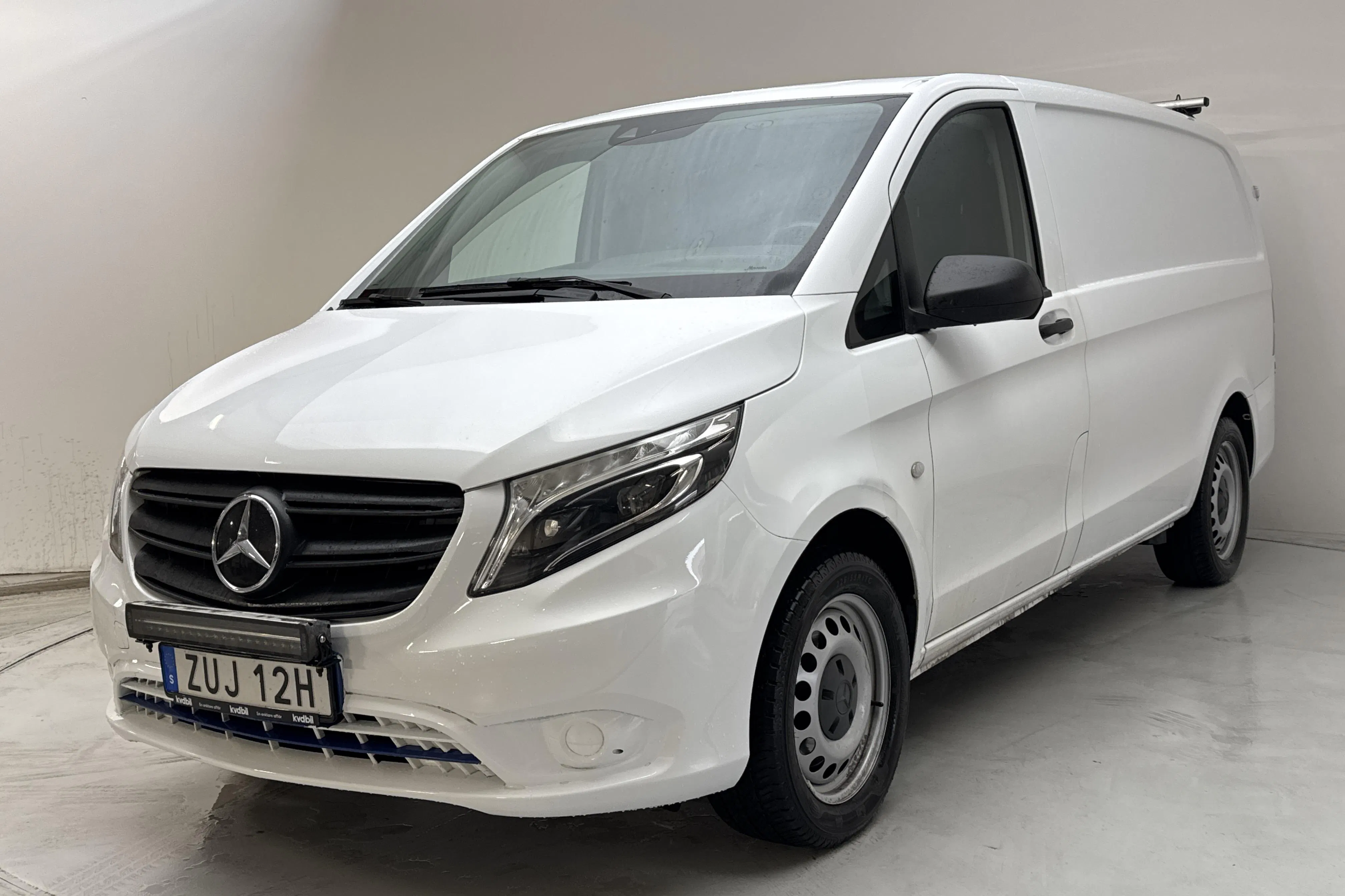 Presentationsfoto 1 av 15: Mercedes Vito 116 CDI 4MATIC W640 (163hk) - 8 491 mil - Automat - 2022