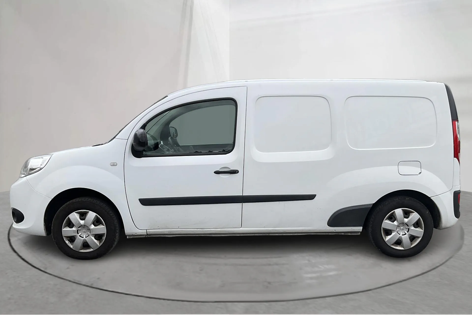 Presentation photo 2 of 15: Renault Kangoo 1.5 dCi Maxi Skåp (95hk) - 134 240 km - Manual - white - 2021