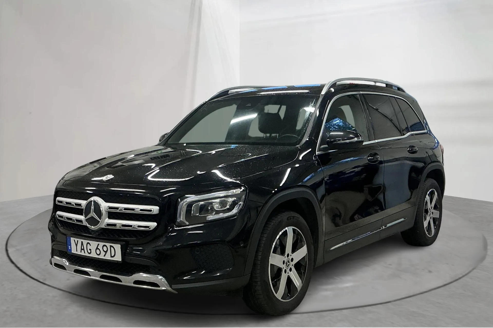 Presentationsfoto 1 av 17: Mercedes GLB 200 d X247 (150hk) - 21 994 mil - Automat - svart - 2022
