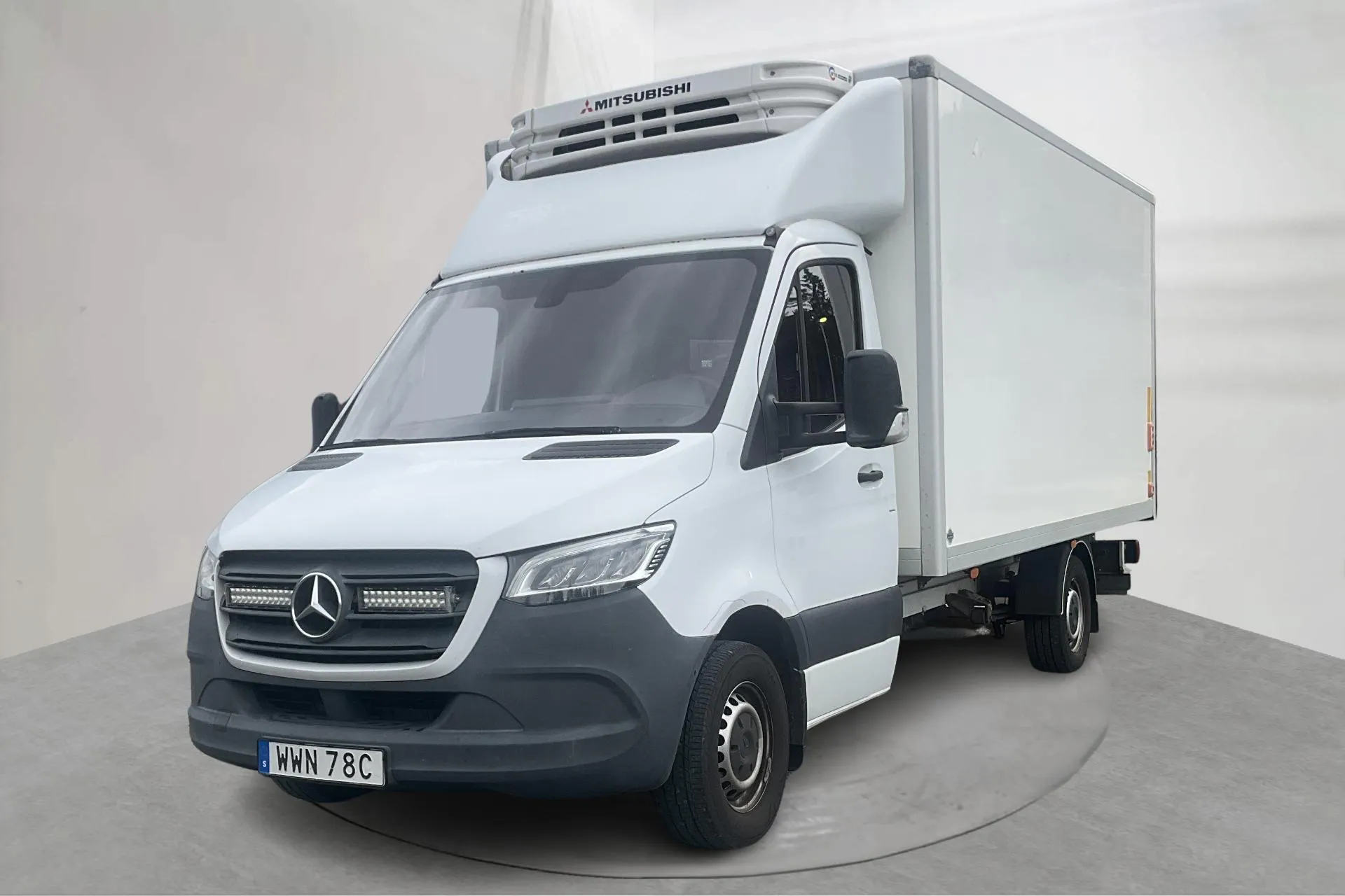 Presentation photo 1 of 18: Mercedes Sprinter 316 CDI Volymskåp RWD (163hk) - 351 000 km - Automatic - white - 2020