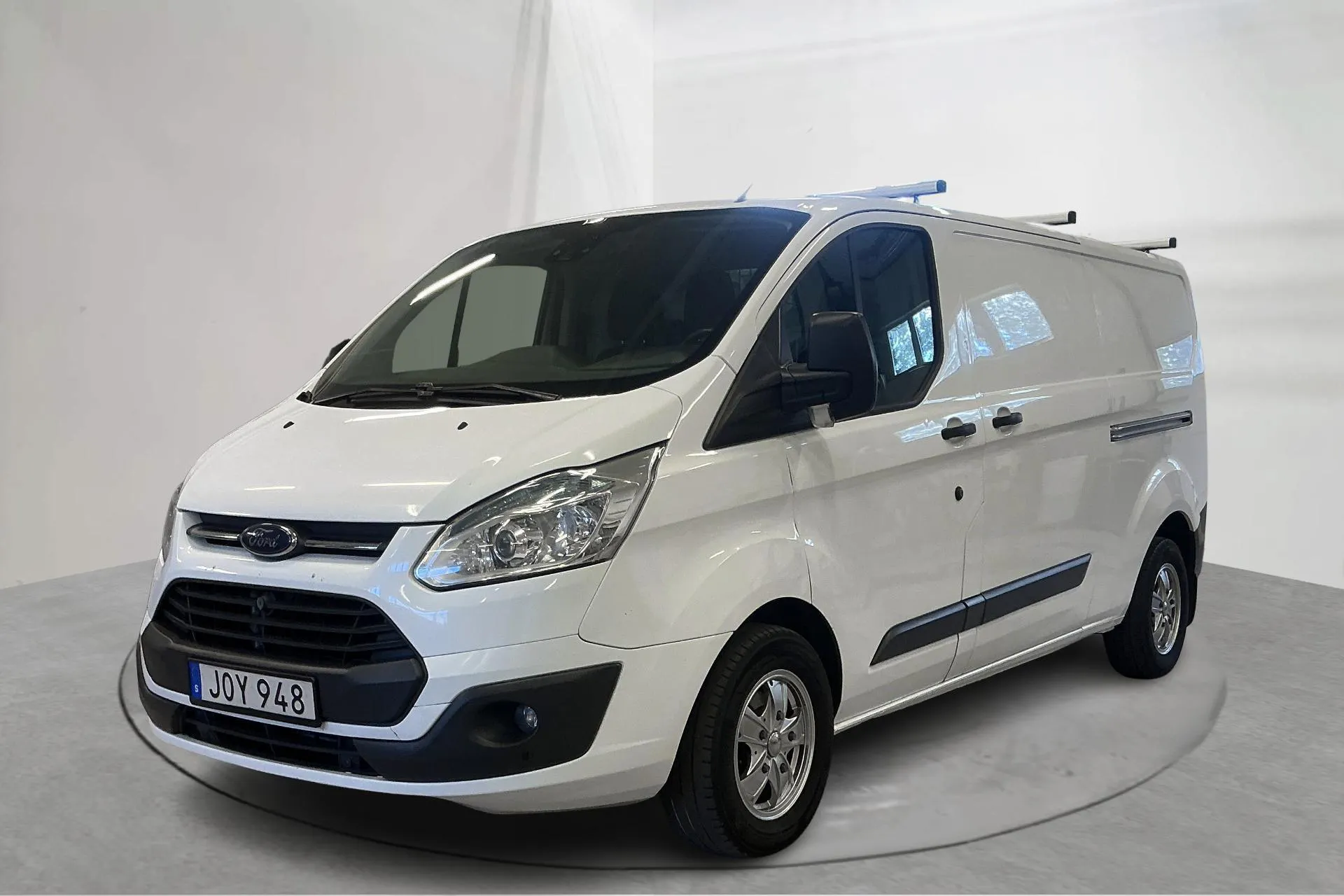 Presentationsfoto 1 av 16: Ford Transit Custom 290 (125hk) - 27 299 mil - Manuell - vit - 2015