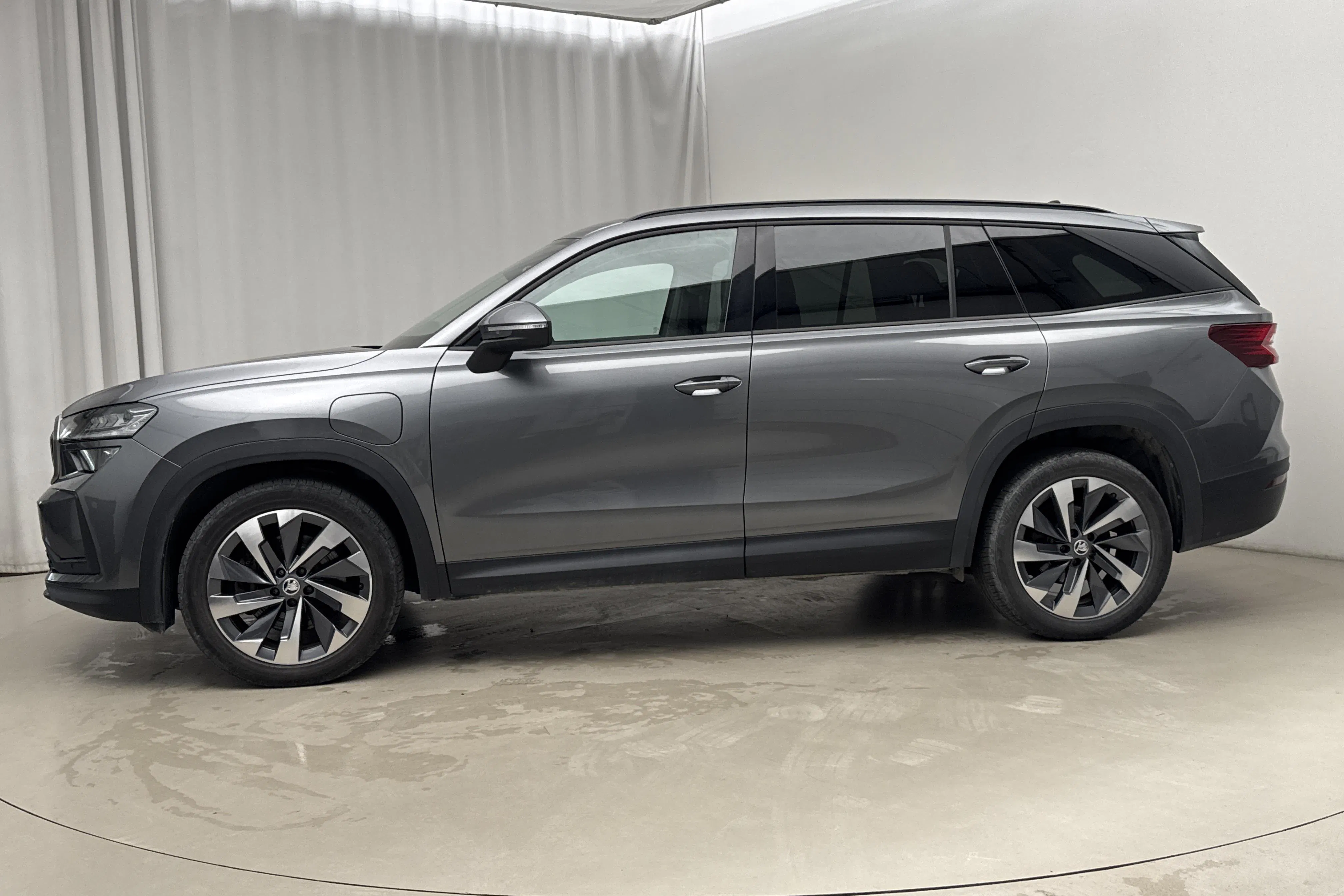 Presentationsfoto 2 av 23: Skoda Kodiaq 1.5 TSI iV (204hk) - 9 675 mil - Automat - grå - 2024