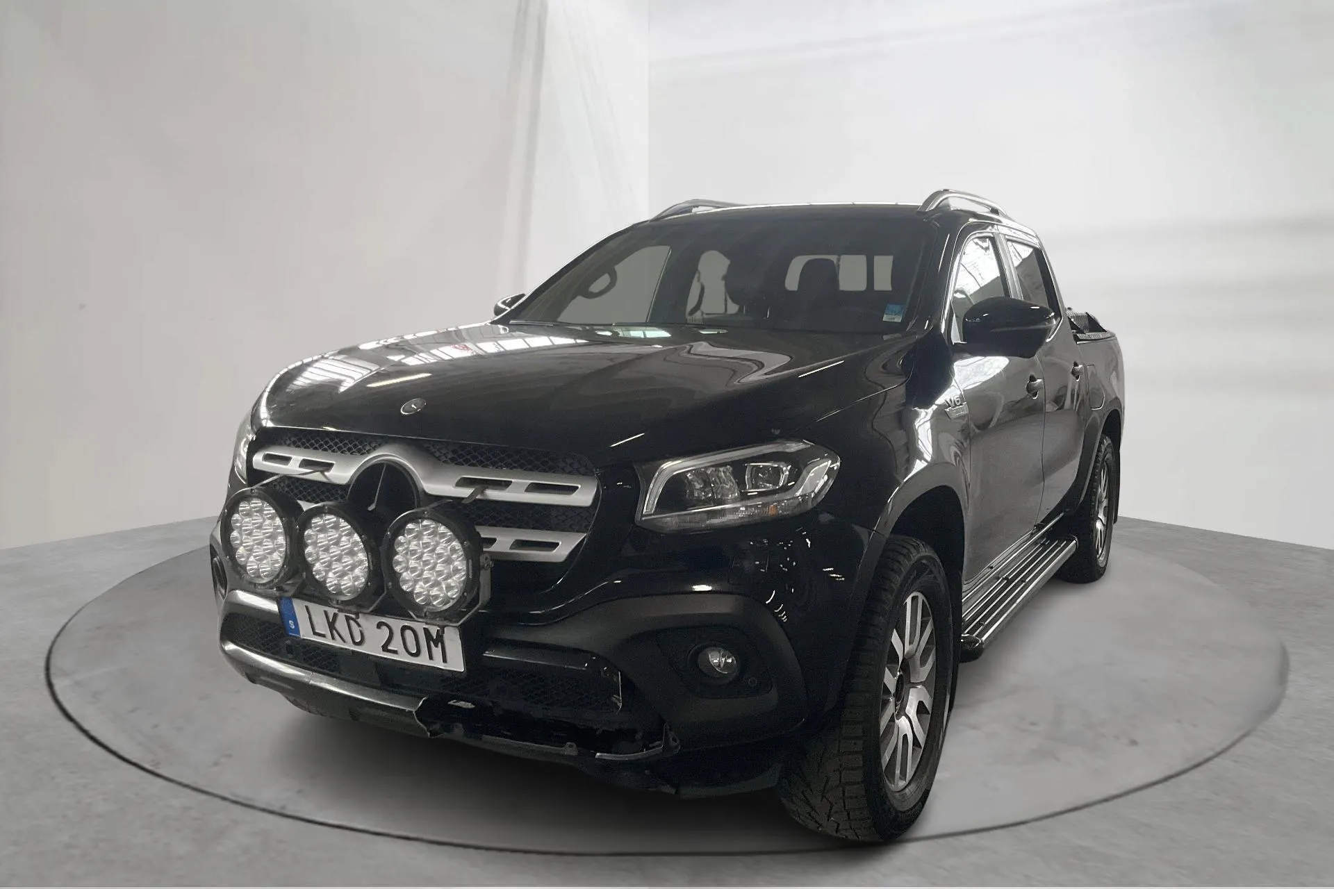 Presentation photo 1 of 14: Mercedes X 350 d 4MATIC (258hk) - 229 610 km - Automatic - black - 2019