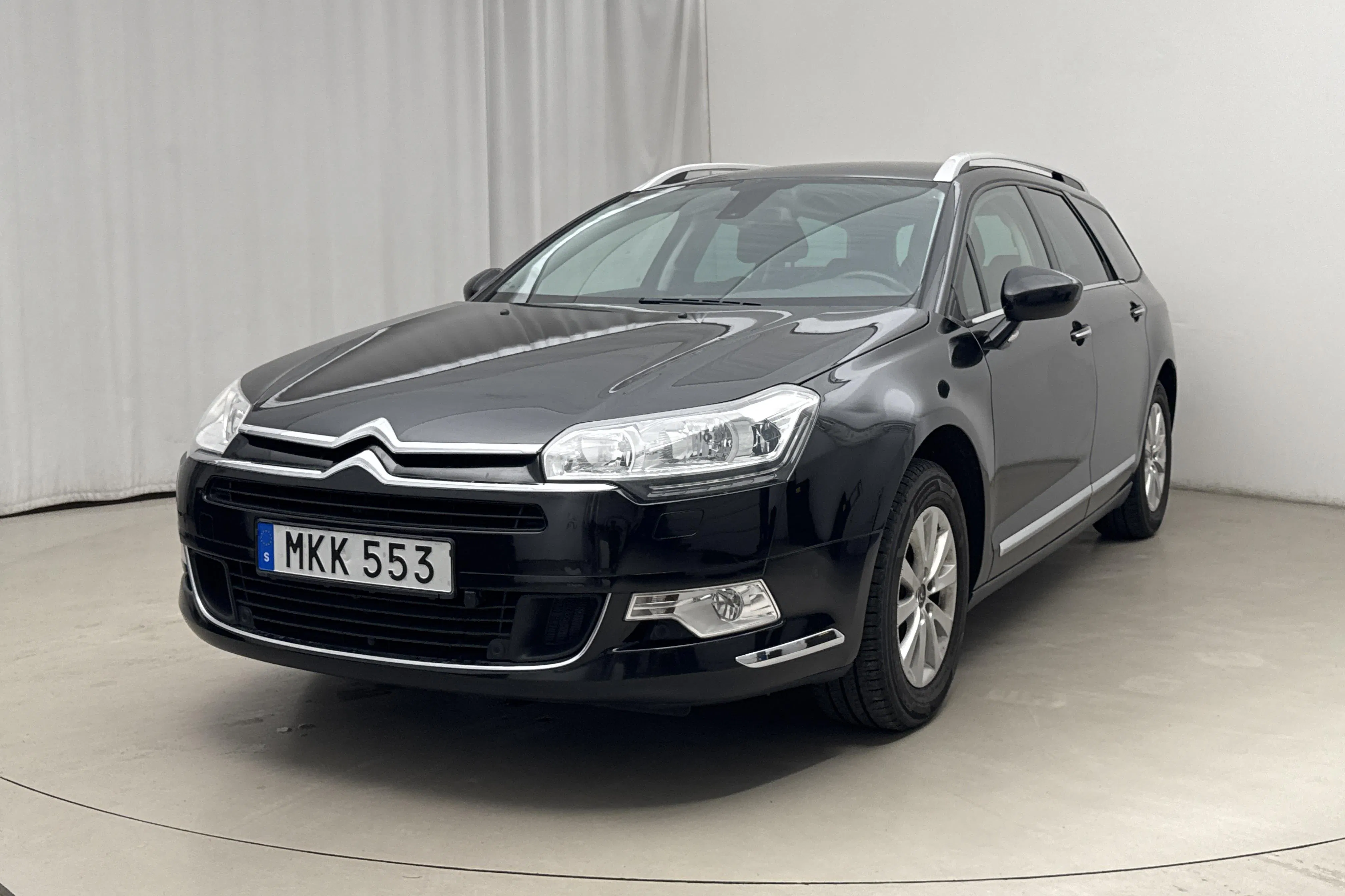 Presentation photo 1 of 12: Citroën C5 III 1.6 HDI Tourer (115hk) - 127 020 km - Automatic - black - 2014