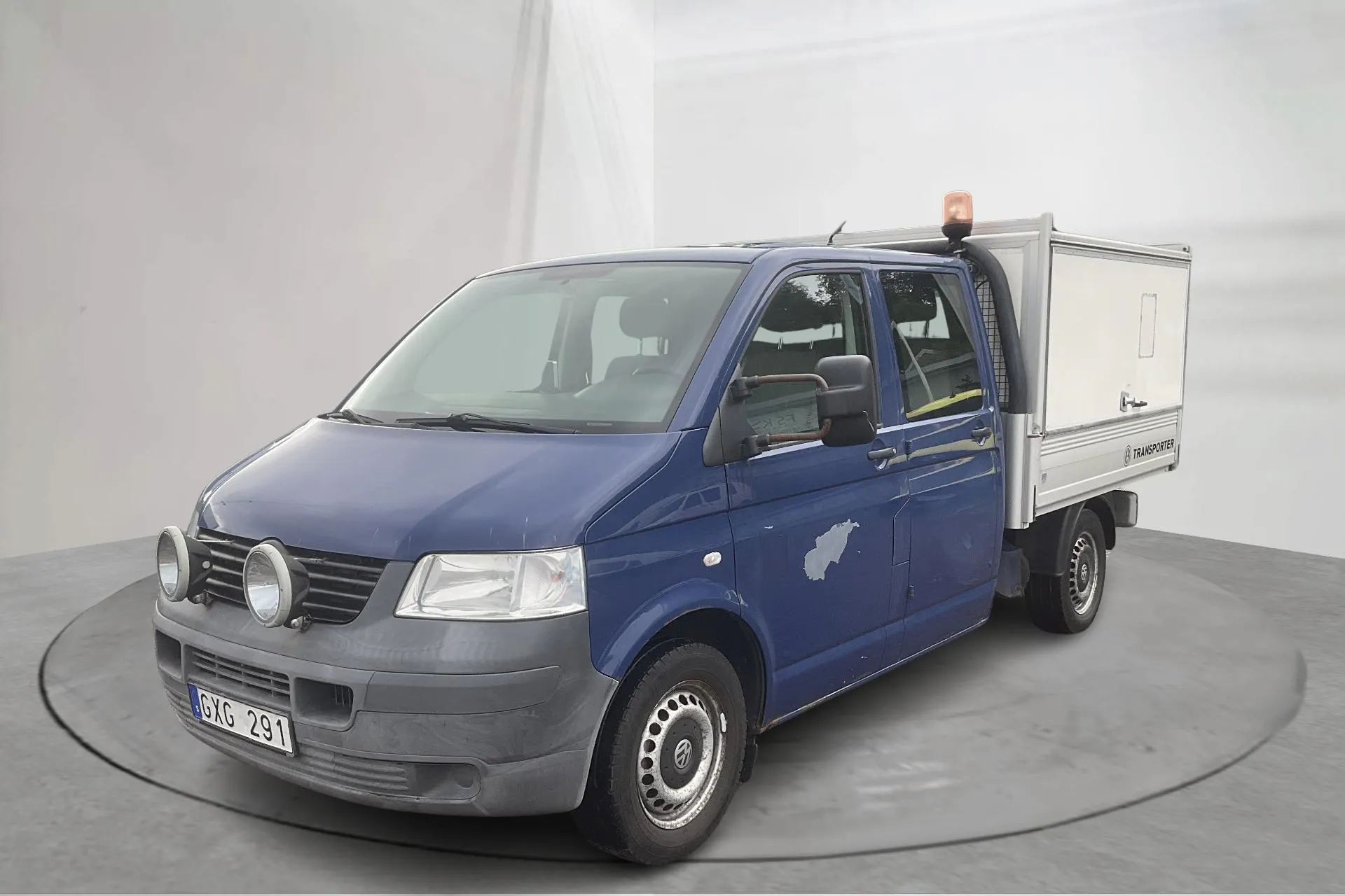 Presentationsfoto 1 av 15: VW Transporter T5 1.9 TDI Pickup (102hk) - 18 709 mil - Manuell - Mörkblå - 2008