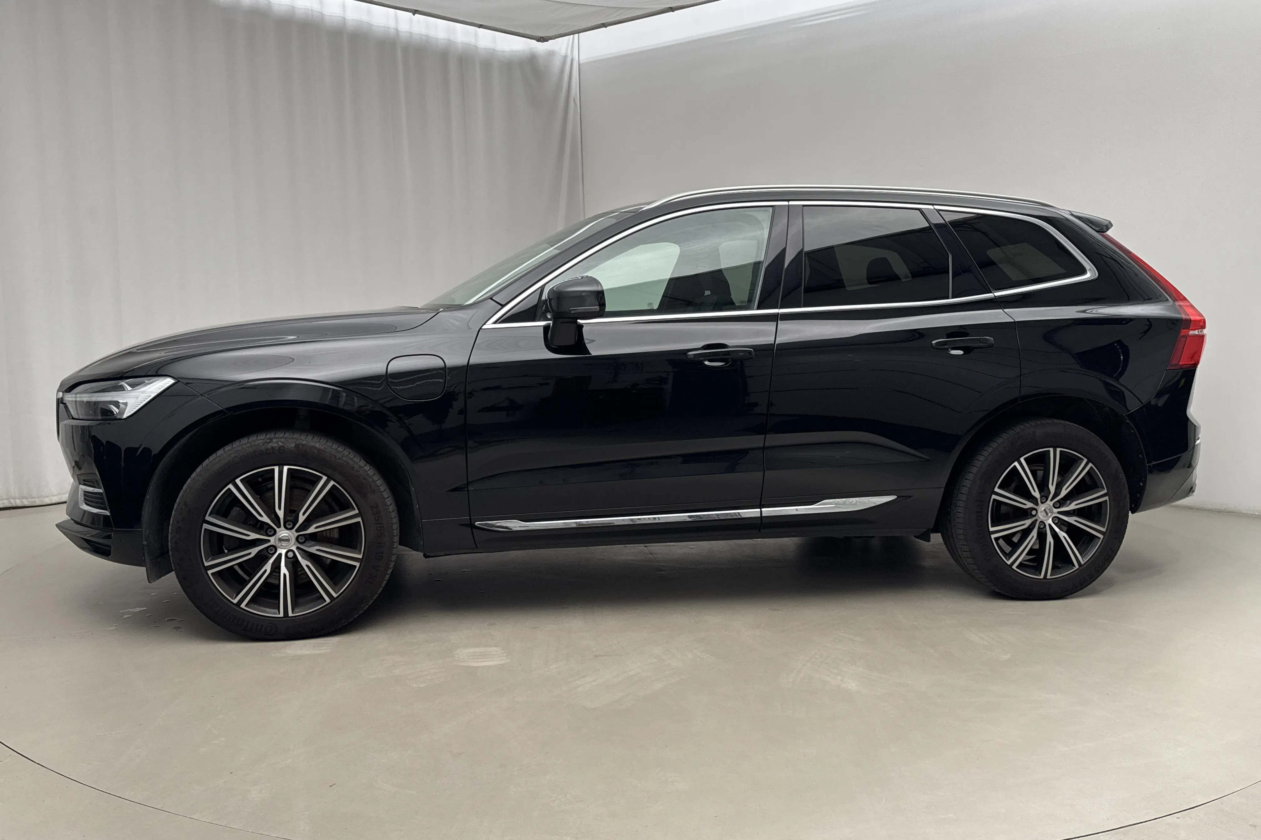 Presentation photo 2 of 25: Volvo XC60 T6 AWD Recharge (340hk) - 147 430 km - Automatic - black - 2021