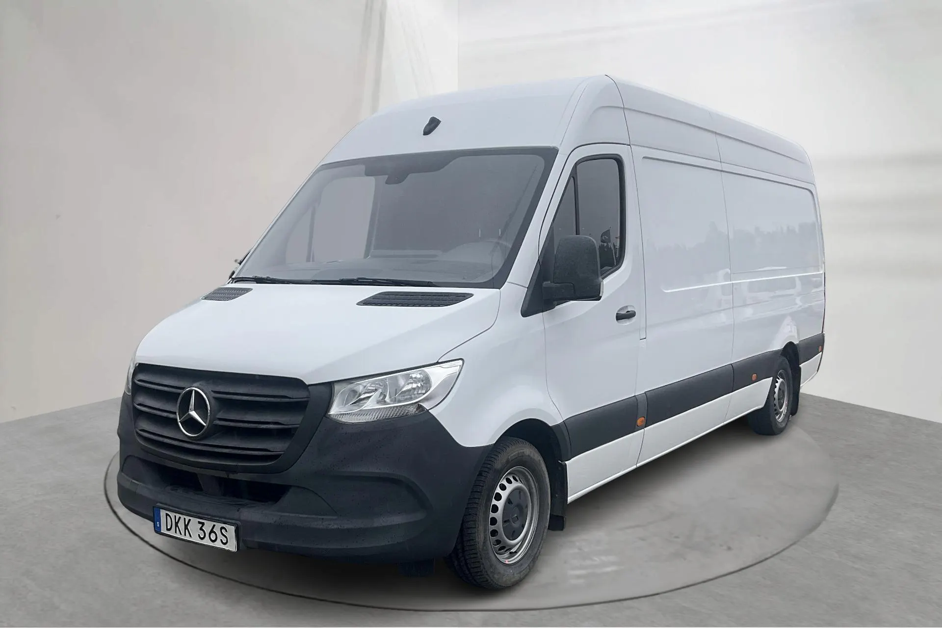 Presentationsfoto 1 av 18: Mercedes Sprinter 316 CDI Skåp RWD (163hk) - 7 775 mil - Automat - vit - 2020