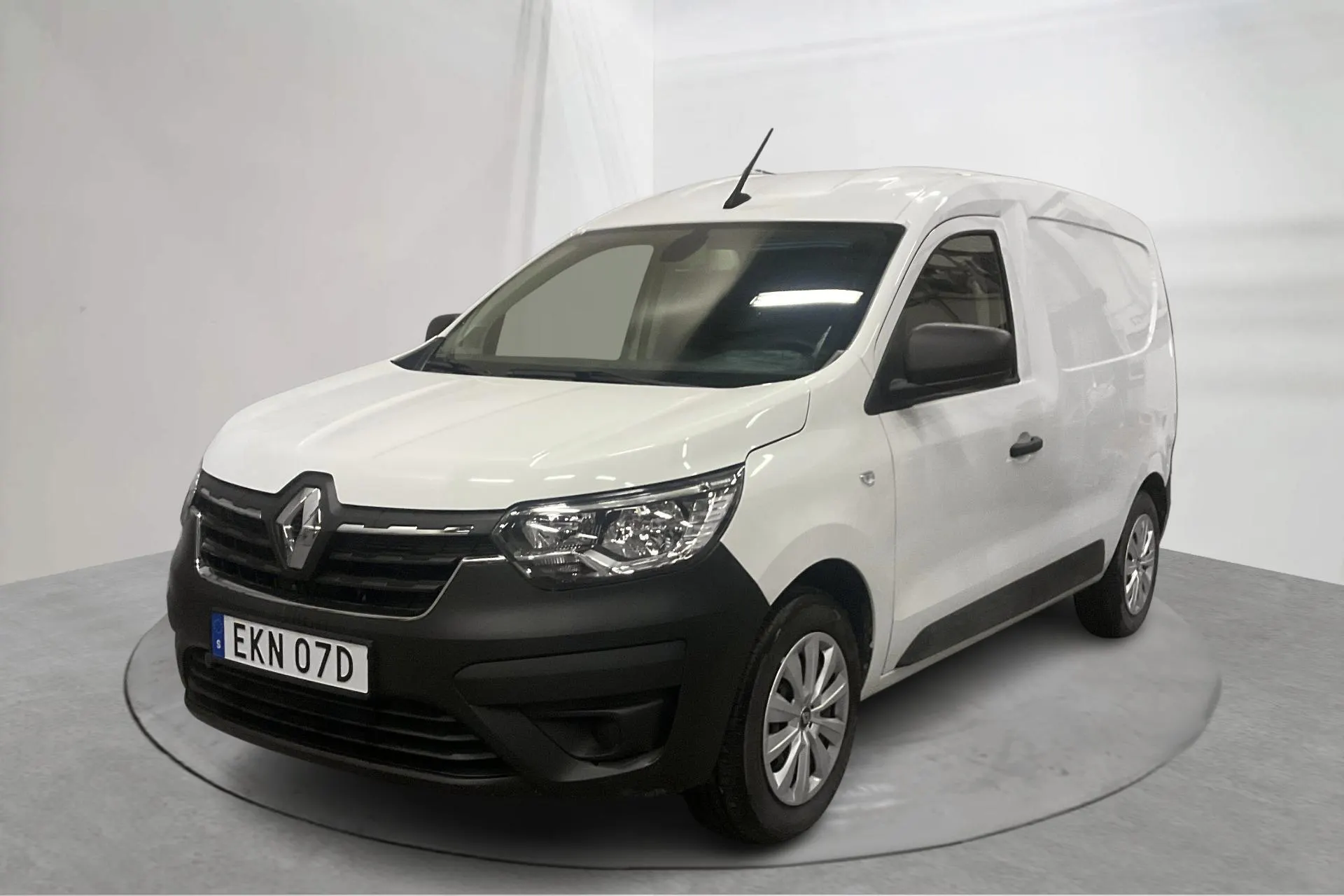 Presentationsfoto 1 av 16: Renault Express 1.5 dCi Skåp (95hk) - 1 685 mil - Manuell - vit - 2022