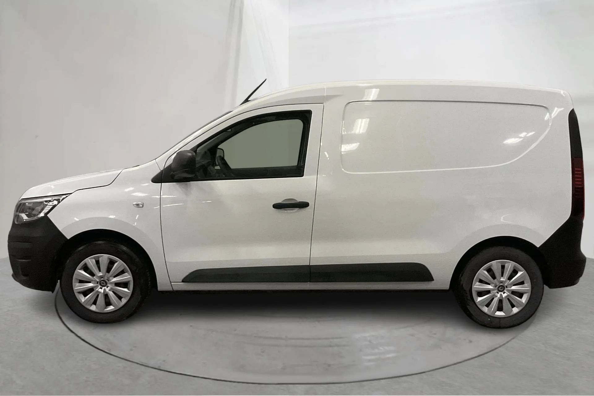 Presentationsfoto 2 av 16: Renault Express 1.5 dCi Skåp (95hk) - 1 685 mil - Manuell - vit - 2022