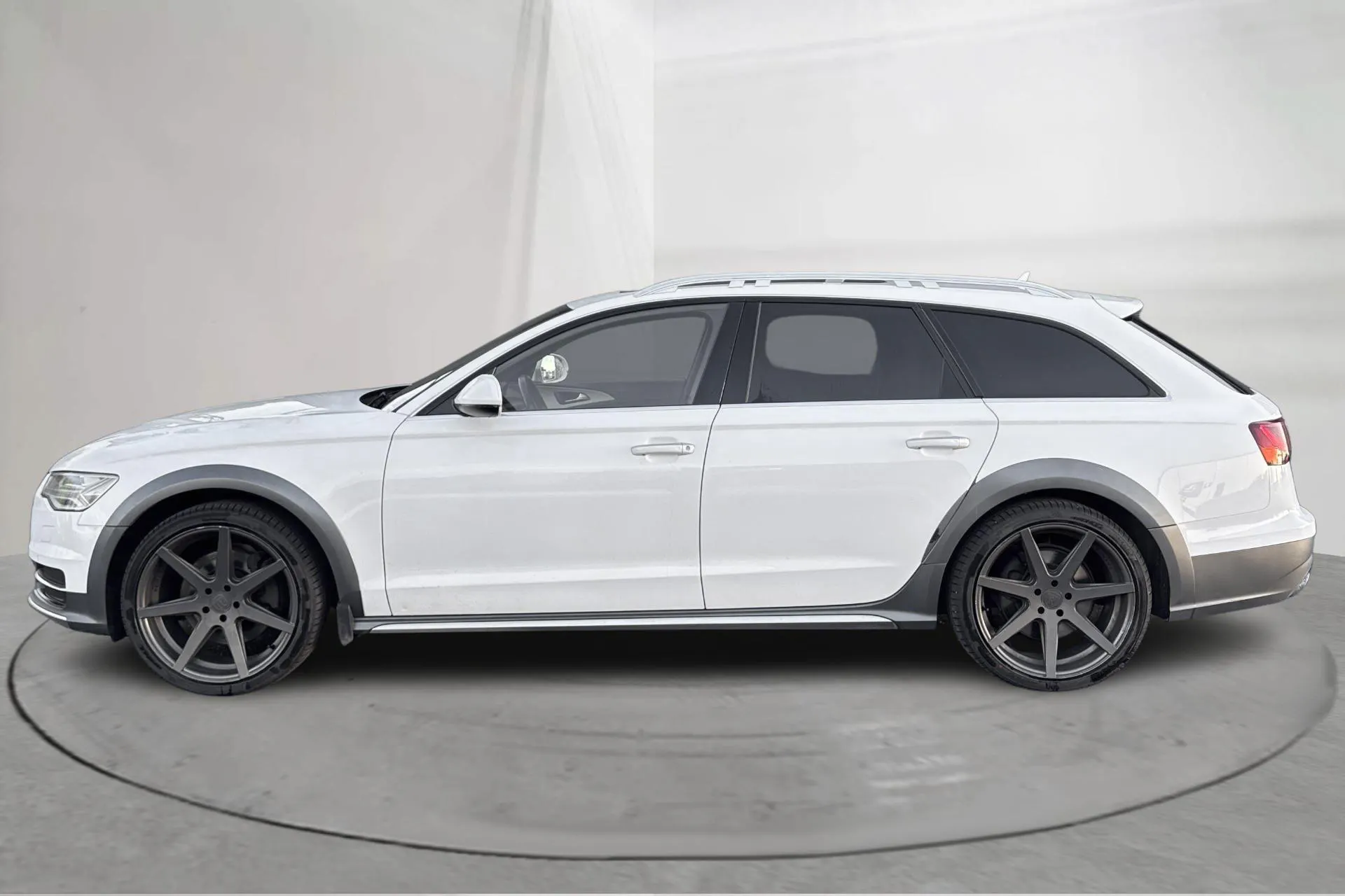 Presentation photo 2 of 16: Audi A6 Allroad 3.0 TDI quattro (218hk) - 288 990 km - Automatic - white - 2015