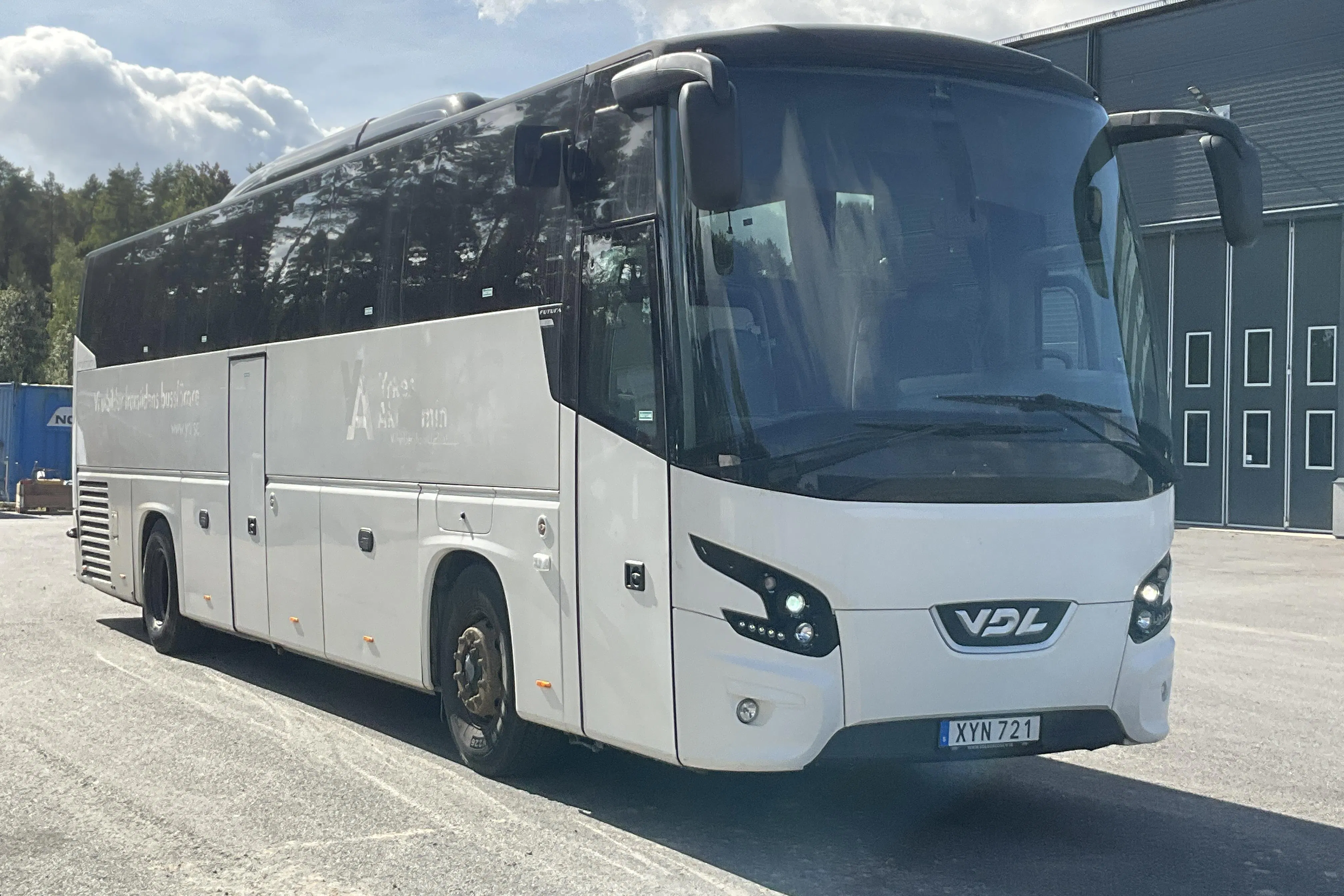 Presentation photo 2 of 41: VDL 501E1 - 267 529 km - Automatic - white - 2014