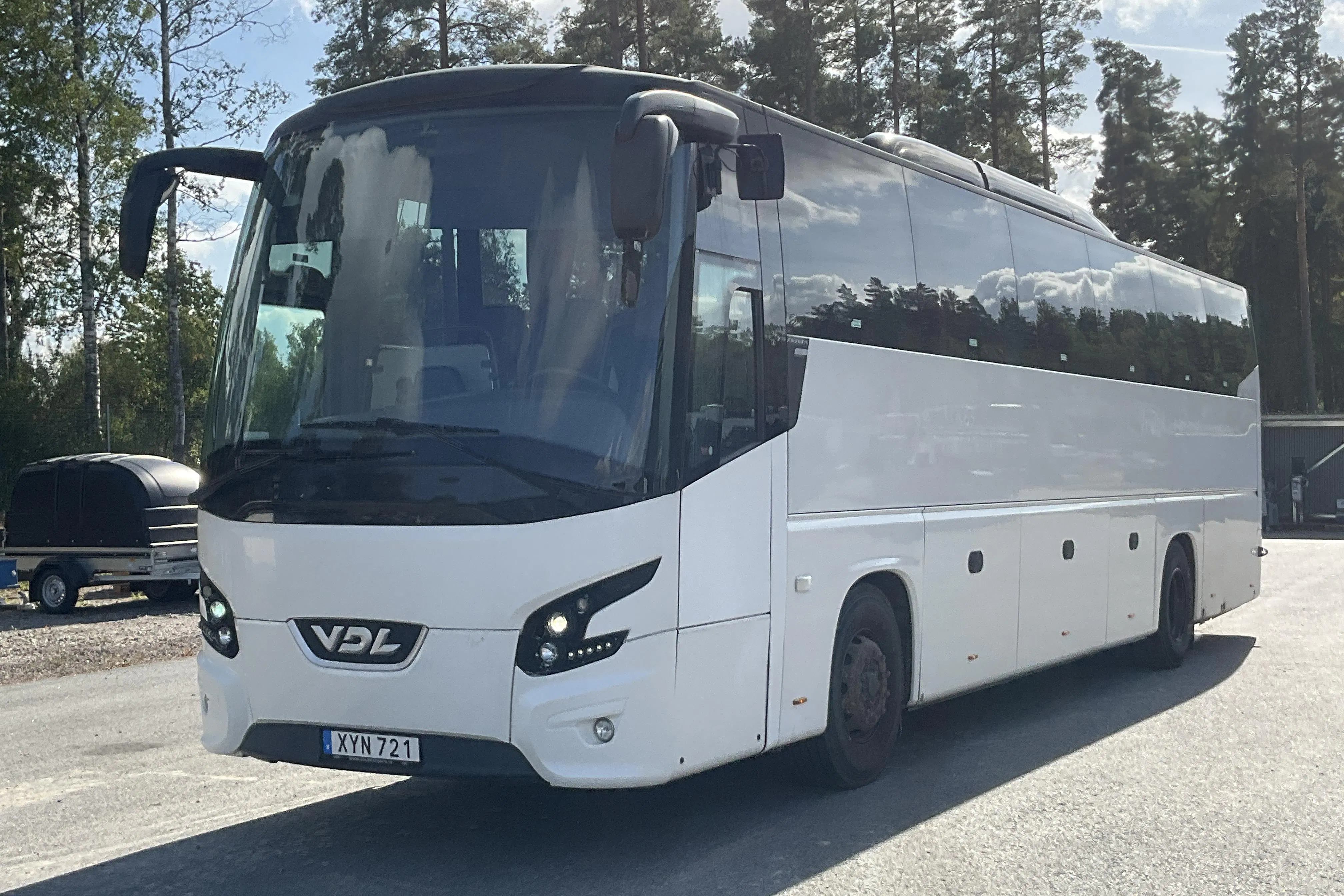 Presentation photo 1 of 41: VDL 501E1 - 267 529 km - Automatic - white - 2014
