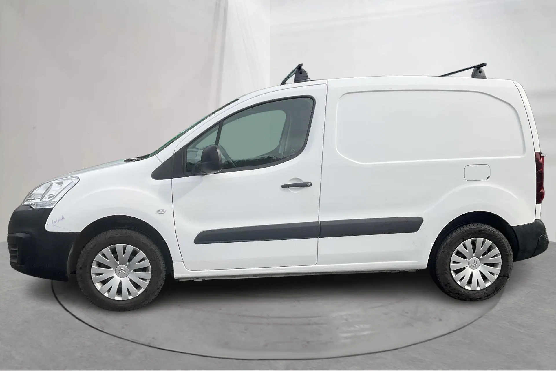 Presentationsfoto 2 av 14: Citroën Berlingo Electric 22.5 kWh (67hk) - 4 767 mil - Automat - vit - 2017