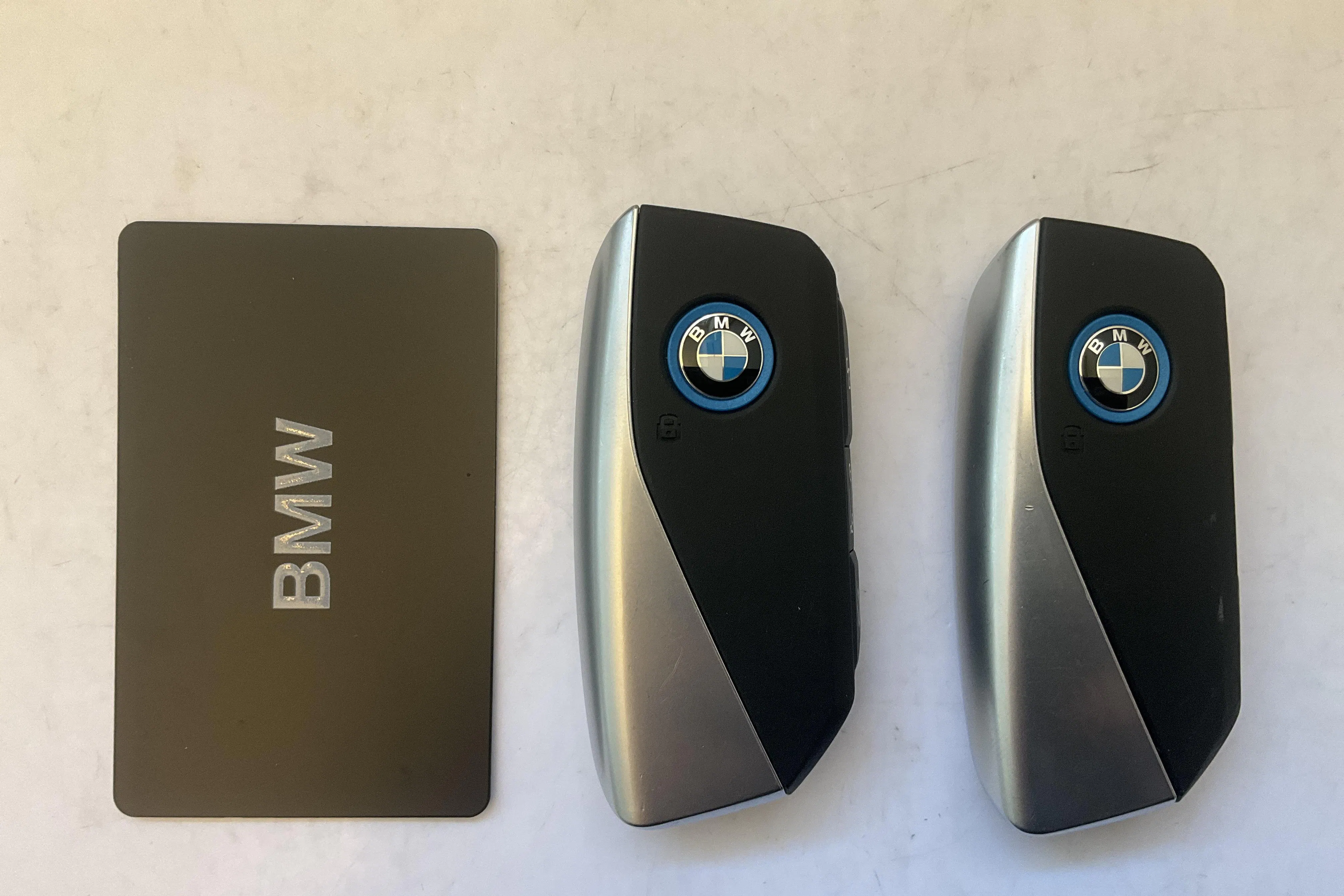 Presentationsfoto 20 av 20: BMW iX xDrive50, I20 (520hk) - 11 982 mil - Automat - svart - 2022