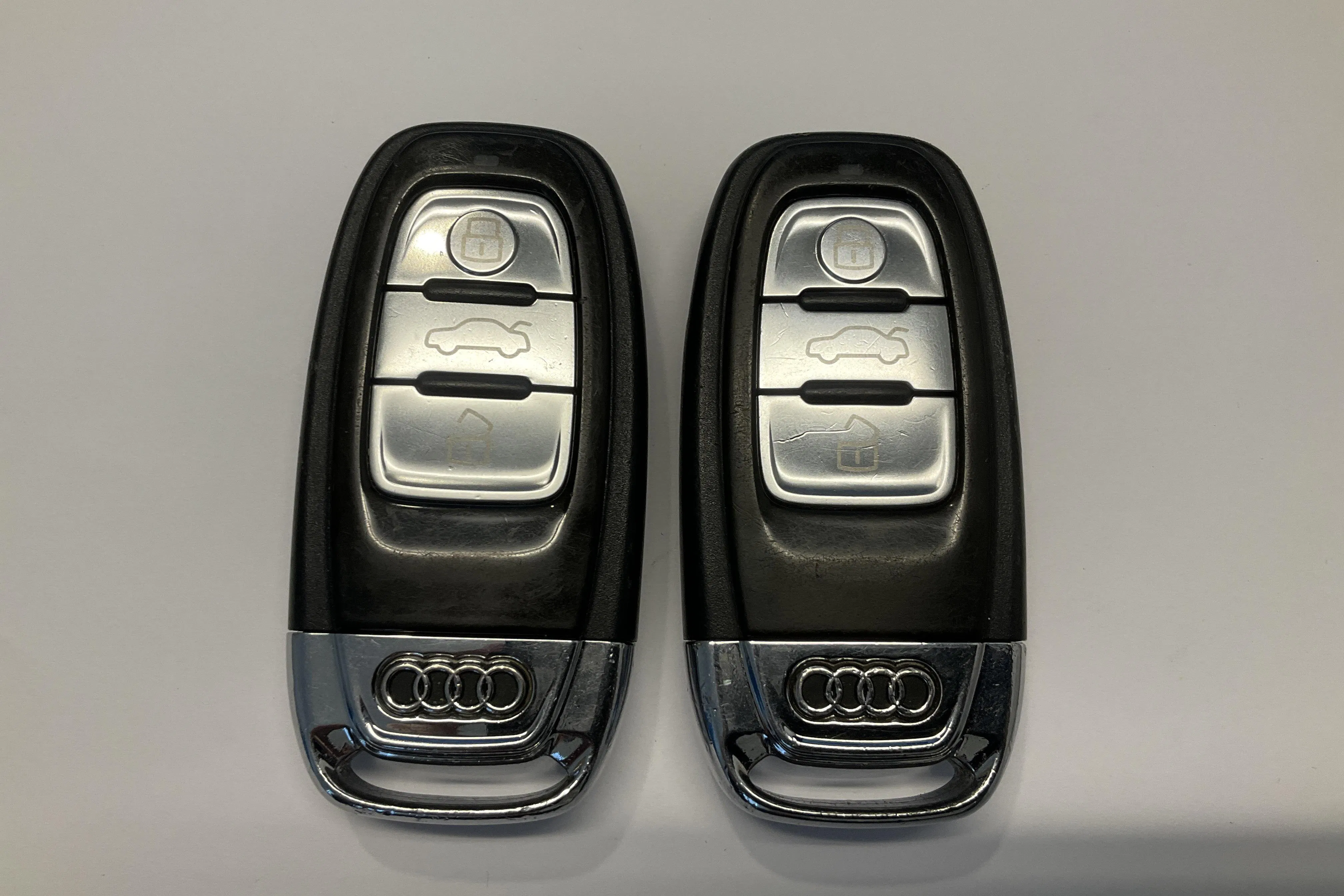 Presentationsfoto 12 av 12: Audi A8 4.2 TDI quattro (350hk) - 23 336 mil - Automat - silver - 2010