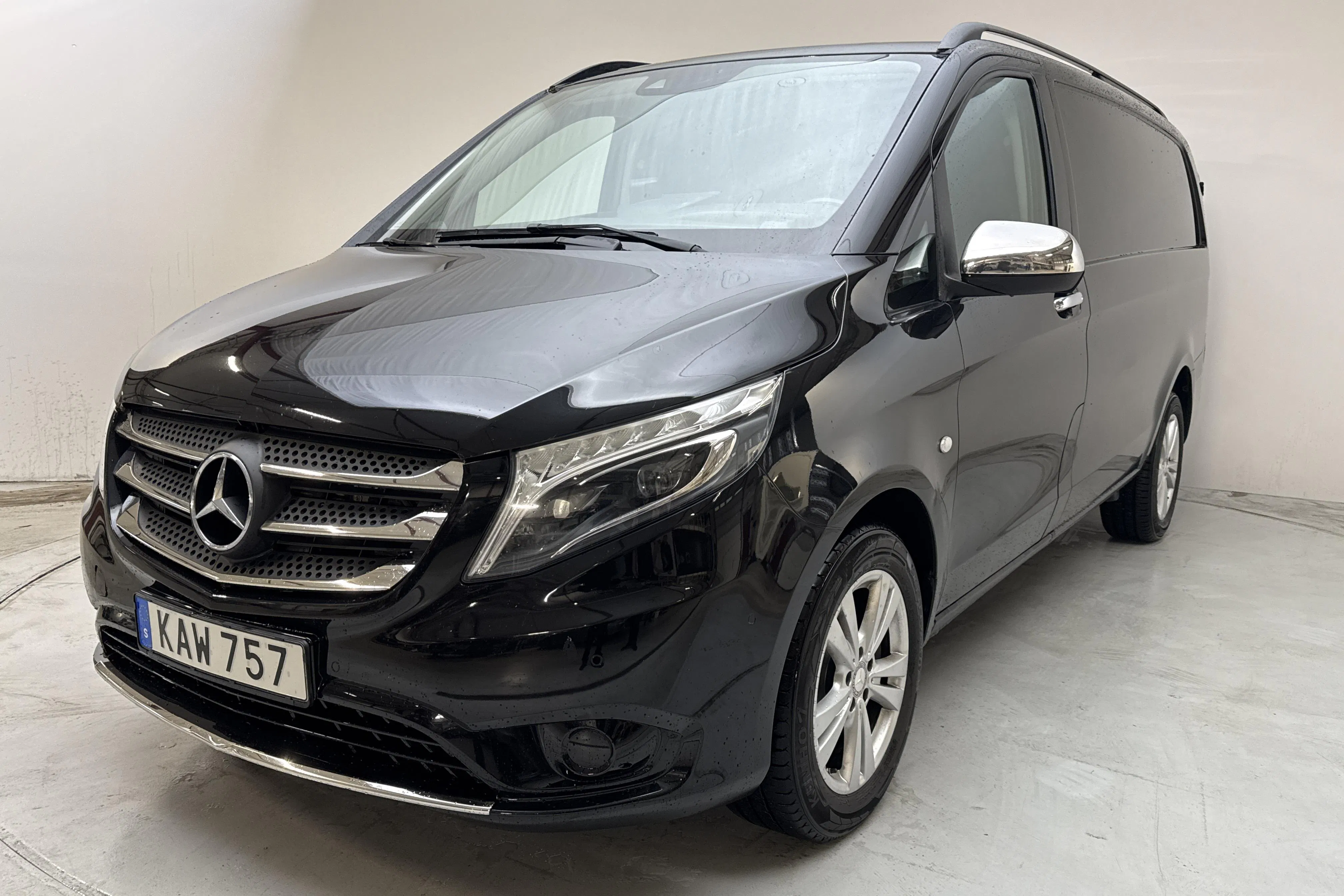 Presentation photo 1 of 14: Mercedes Vito 119 BlueTEC W640 (190hk) - 175 940 km - Automatic - black - 2016