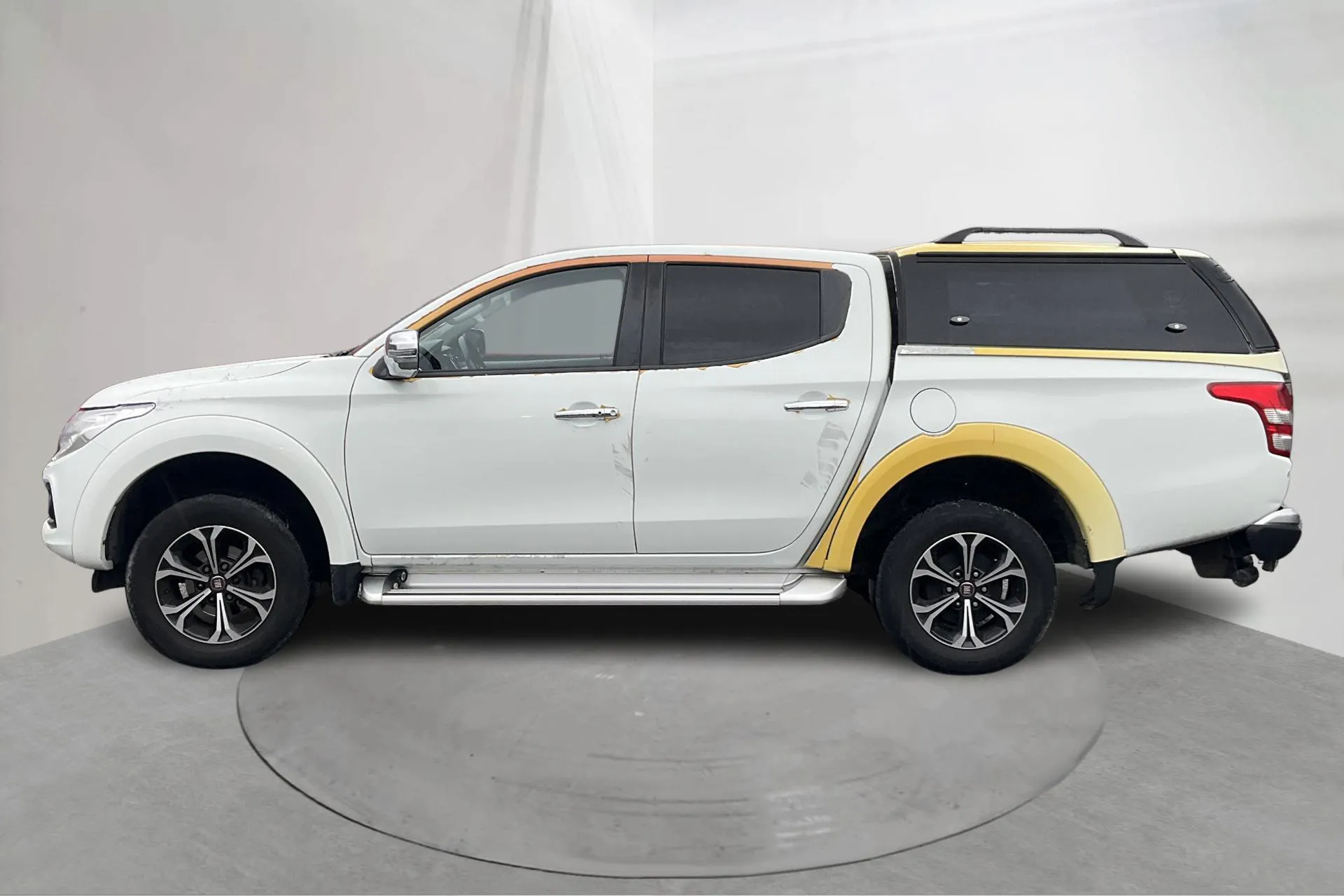 Presentationsfoto 2 av 21: Fiat Fullback 2.4 4x4 (180hk) - 9 114 mil - Automat - vit - 2018