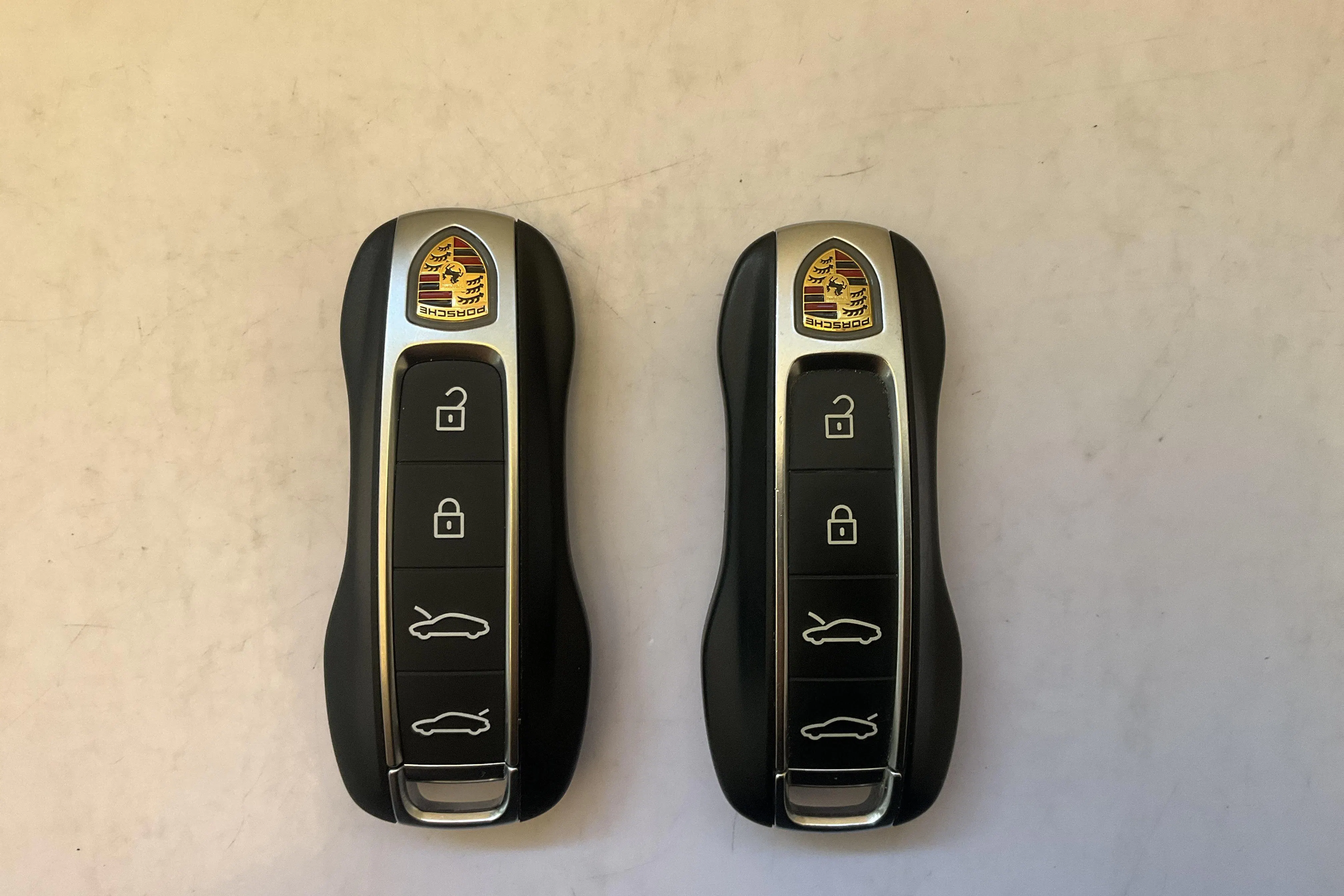 Presentationsfoto 26 av 26: Porsche Taycan GTS (598hk) - 6 610 mil - Automat - röd - 2022