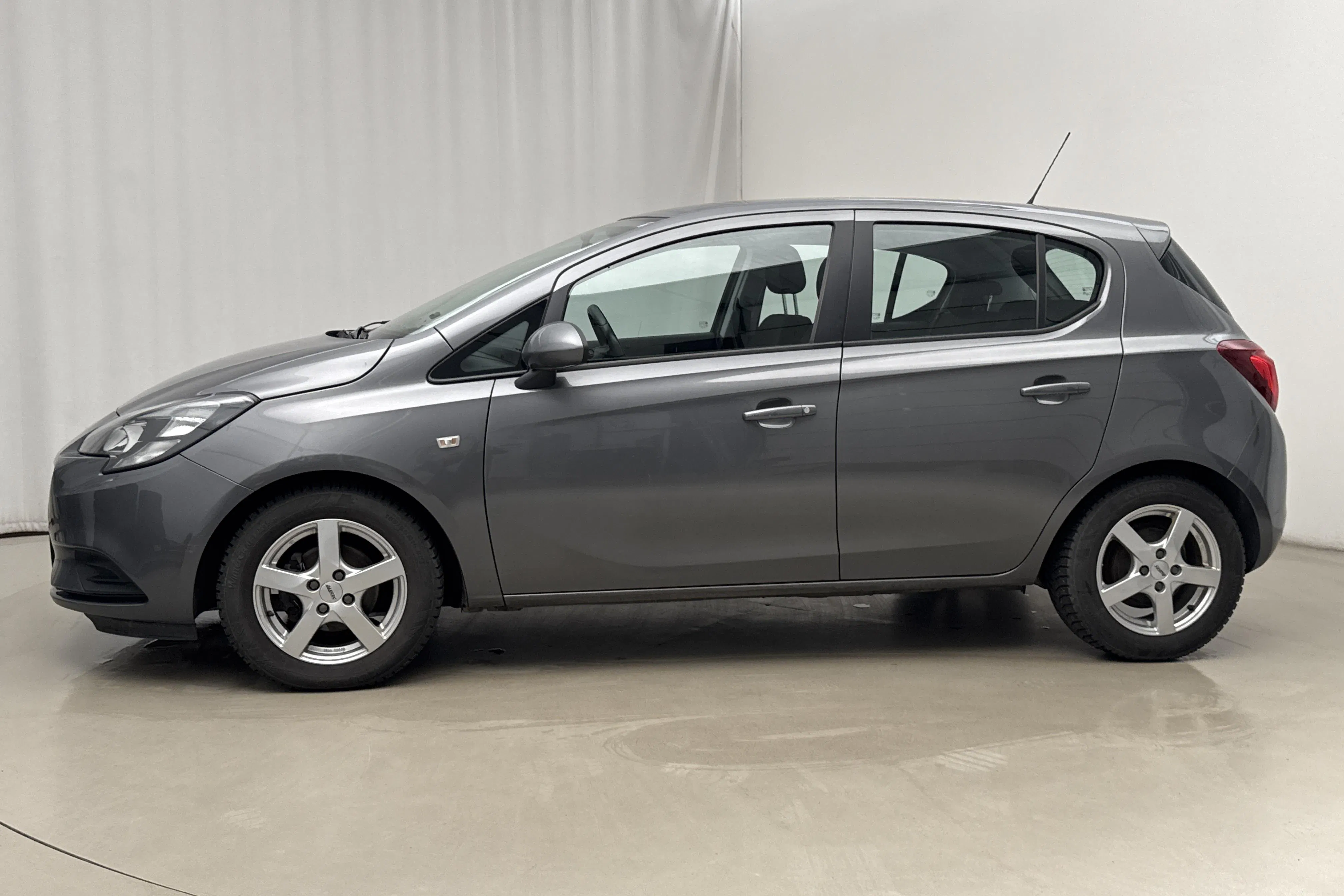 Presentationsfoto 2 av 15: Opel Corsa 1.4 ECOTEC 5dr (90hk) - 8 122 mil - Manuell - grå - 2016